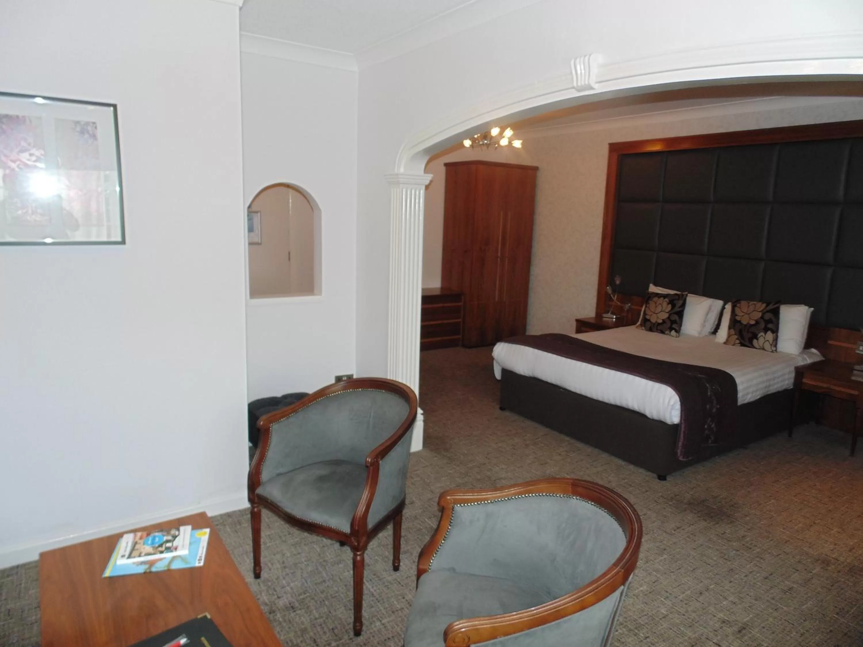 Bed in Best Western Plus Lancashire Manor Hotel