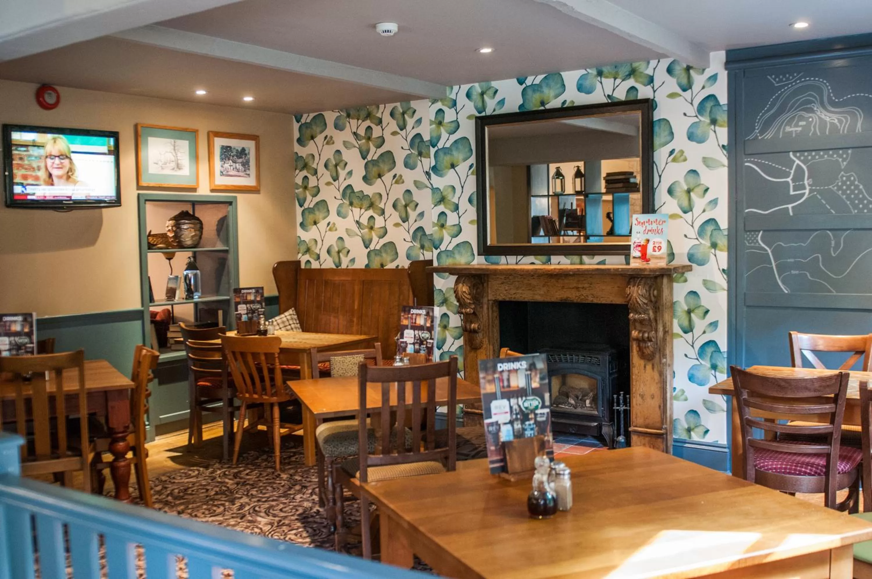 Restaurant/places to eat in Lamb & Flag Inn