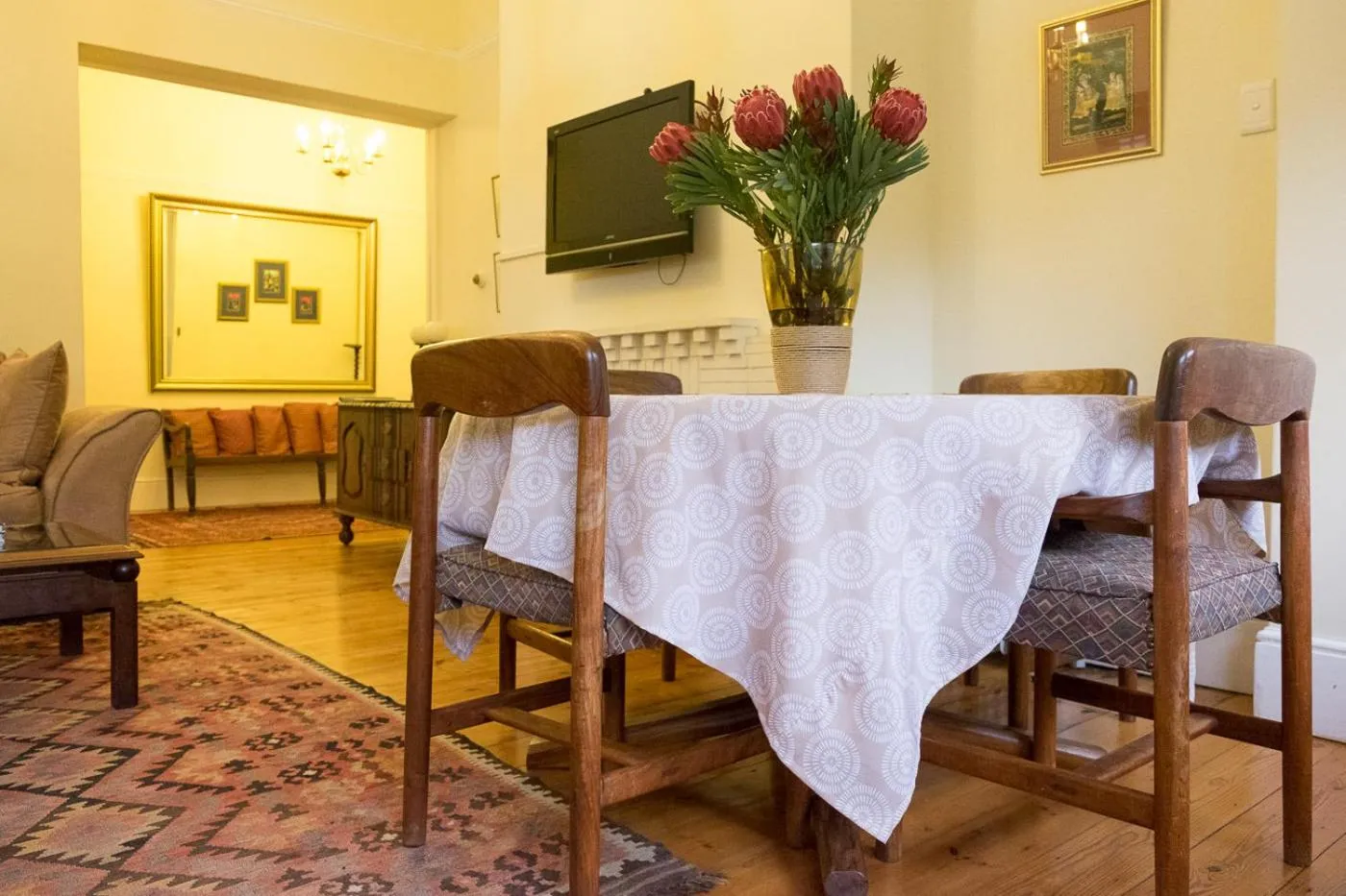 Dining area in 5 Camp Street Guesthouse & Self-catering