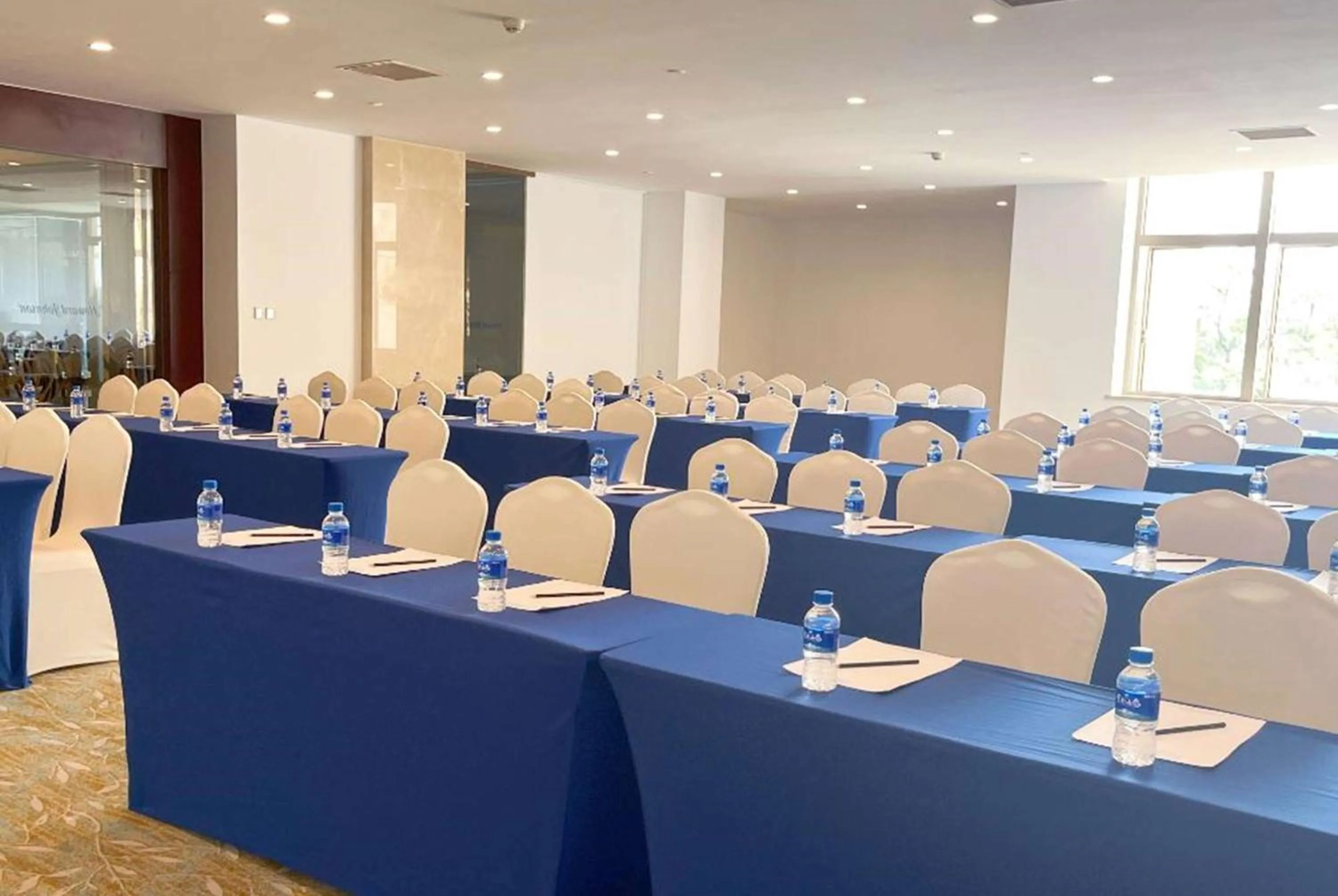 Banquet/Function facilities in Howard Johnson Tropical Garden Plaza Kunming Chenggong