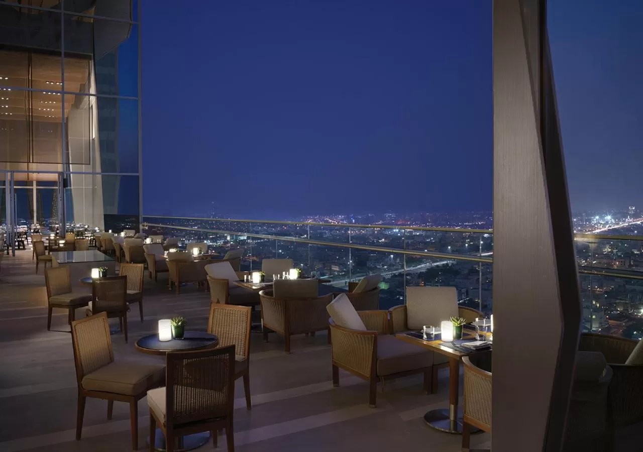 Restaurant/places to eat in Four Seasons Hotel Kuwait at Burj Alshaya