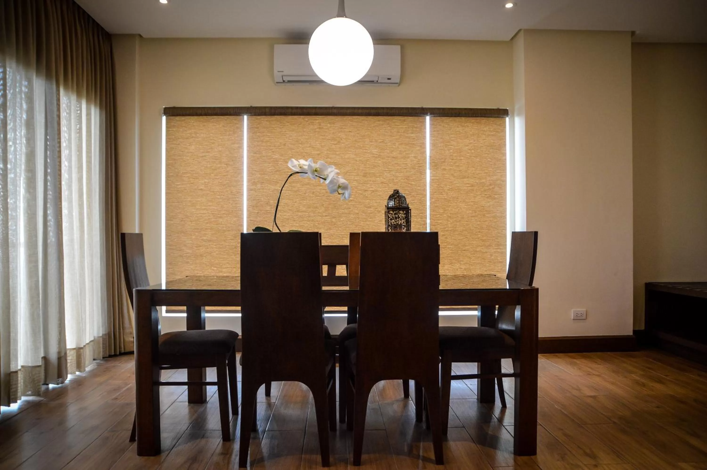 Seating area in Hotel Monticello Tagaytay