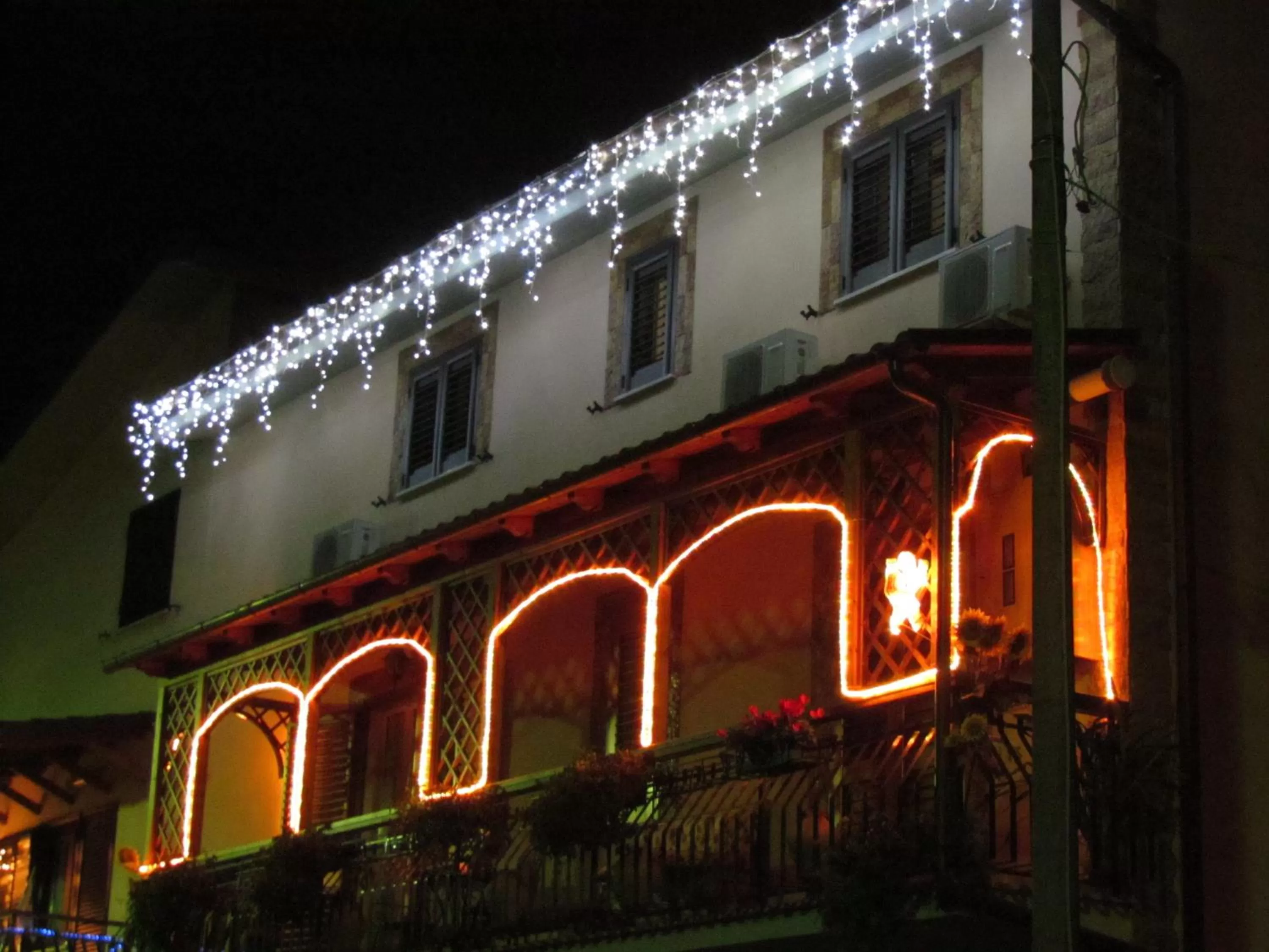 Facade/entrance in Casa del Girasole
