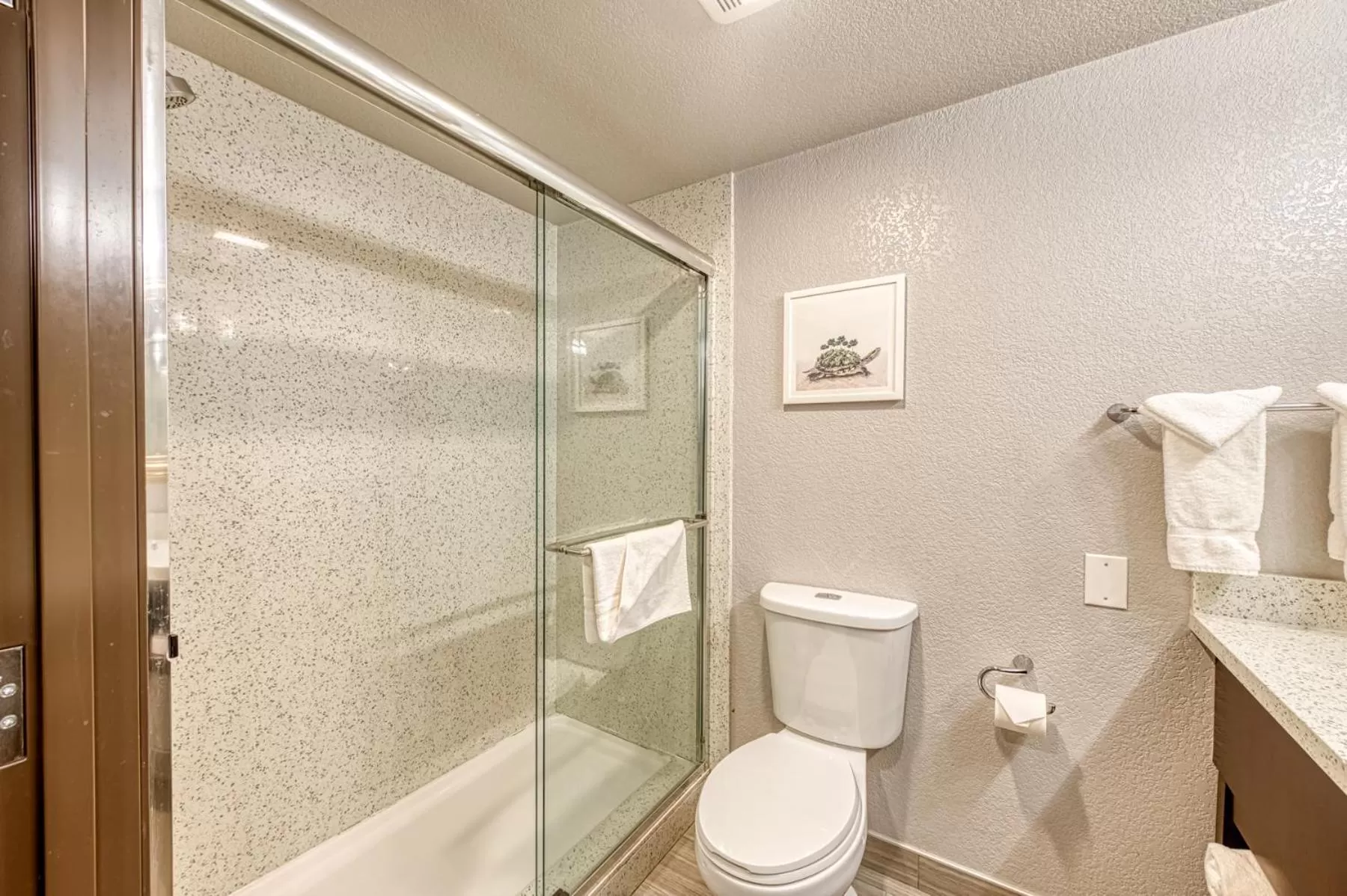 Shower in Amanzi Hotel, an Ascend Collection Hotel