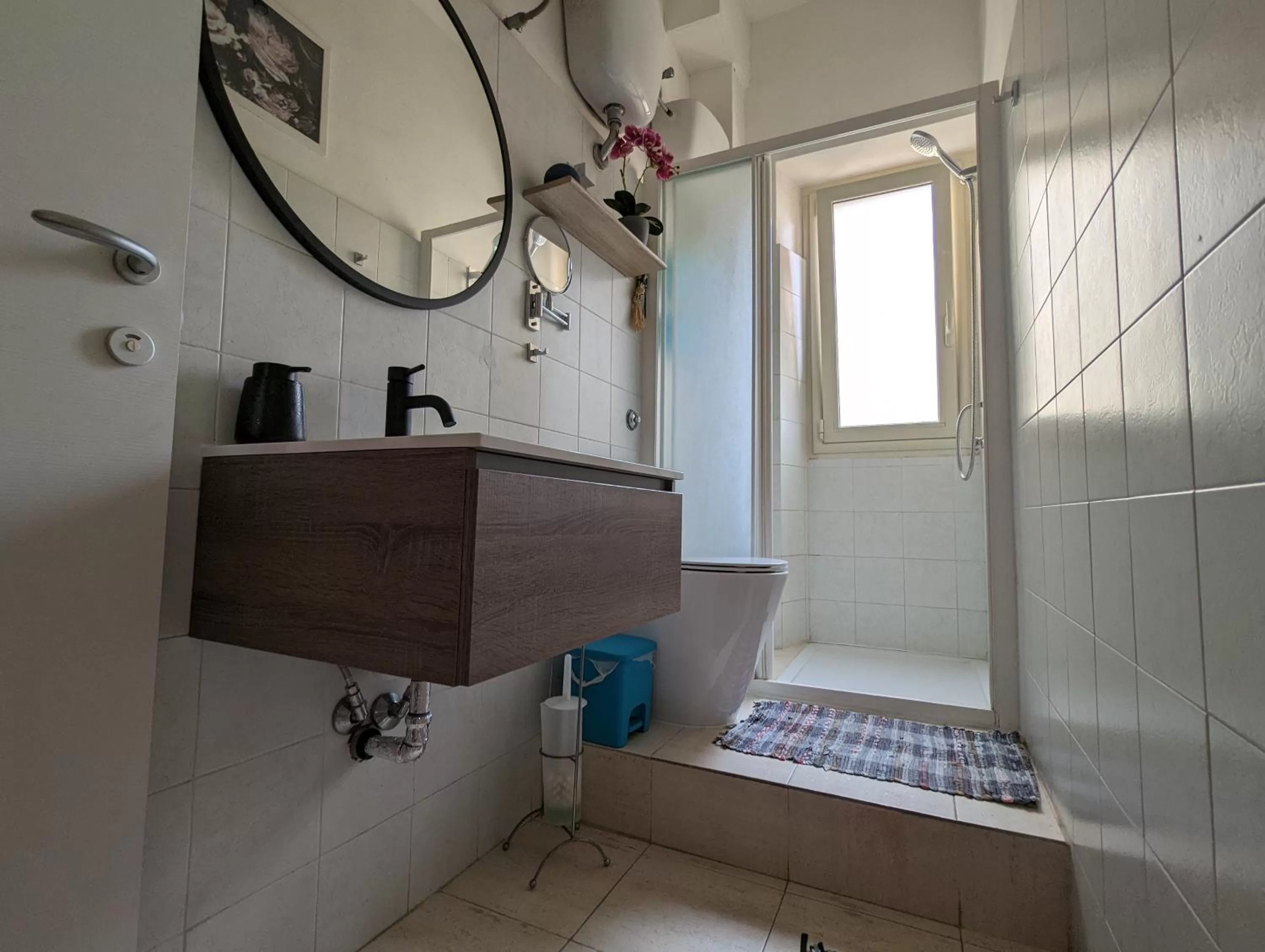 Shower in Miky M House B&B