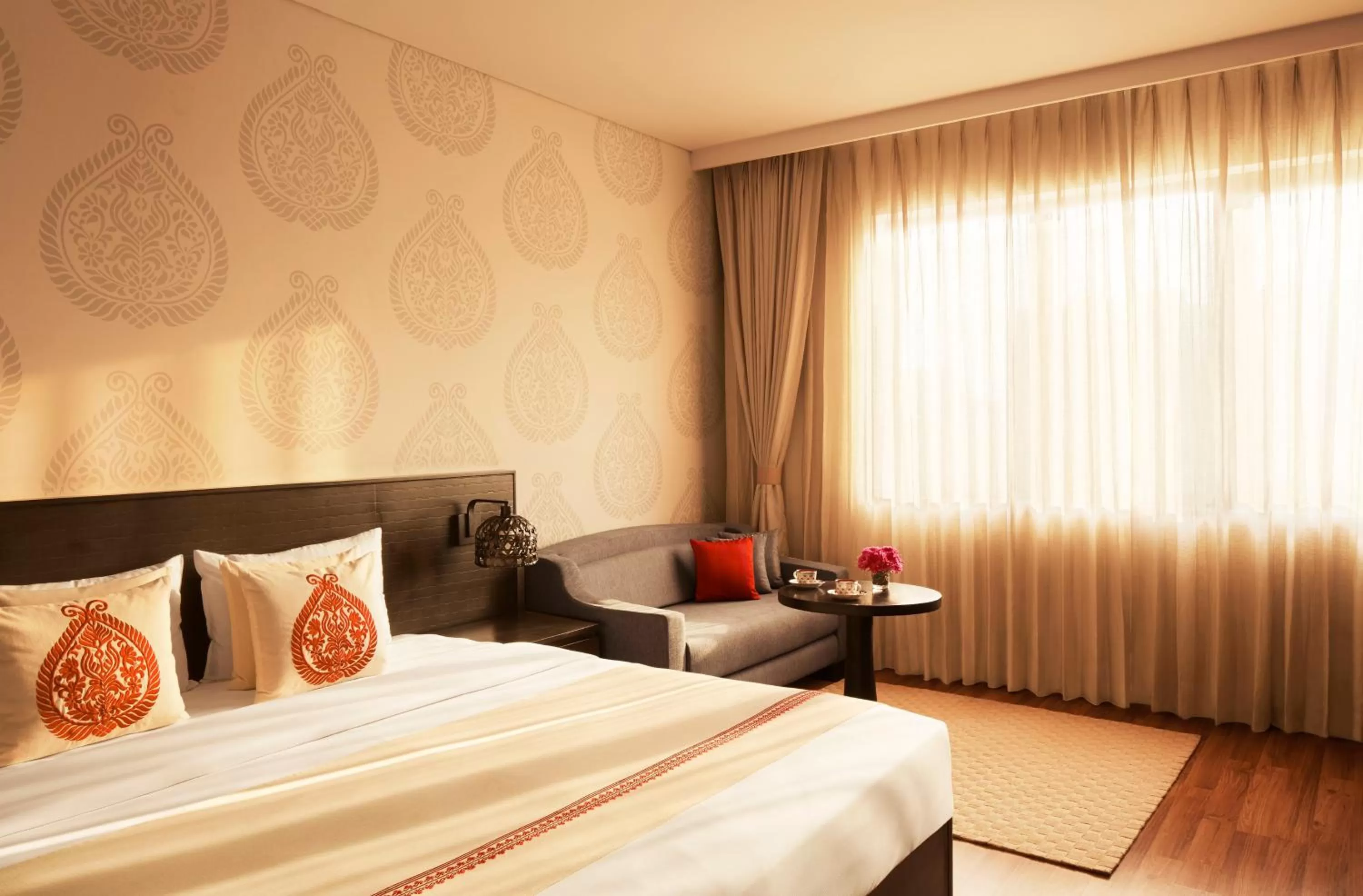 Day, Bed in Vivanta Guwahati