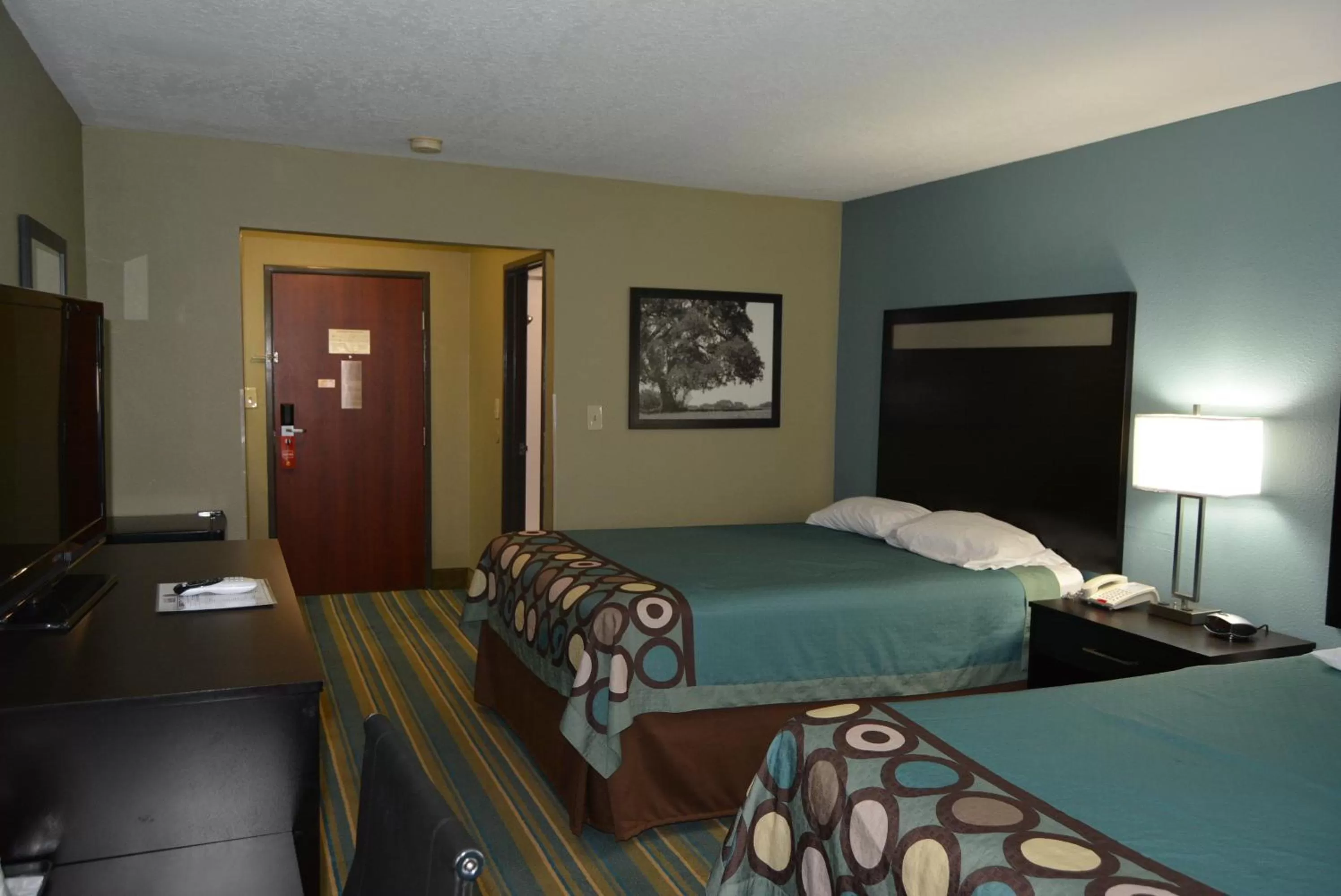 Super 8 by Wyndham Sulphur