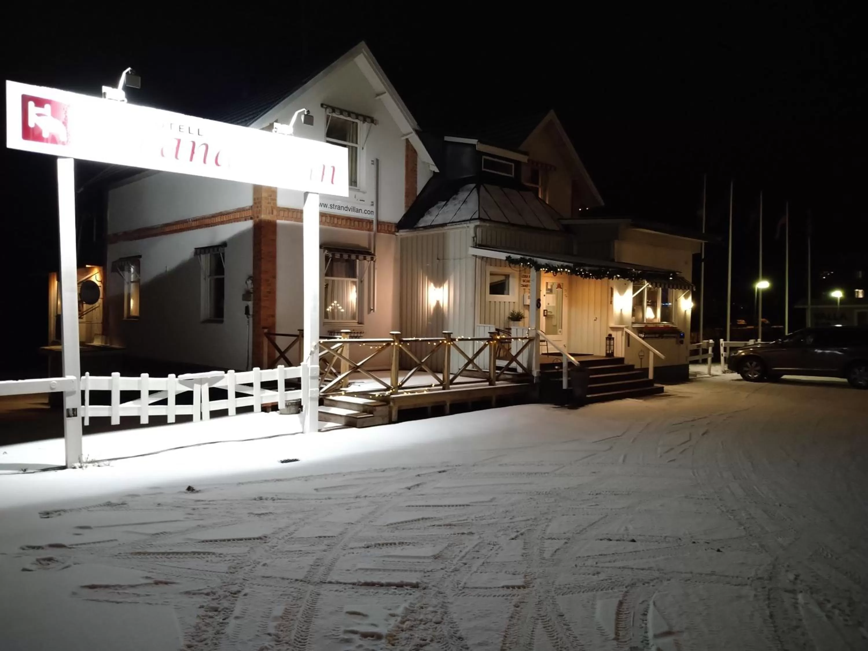 Property building in Hotell Strandvillan B&B