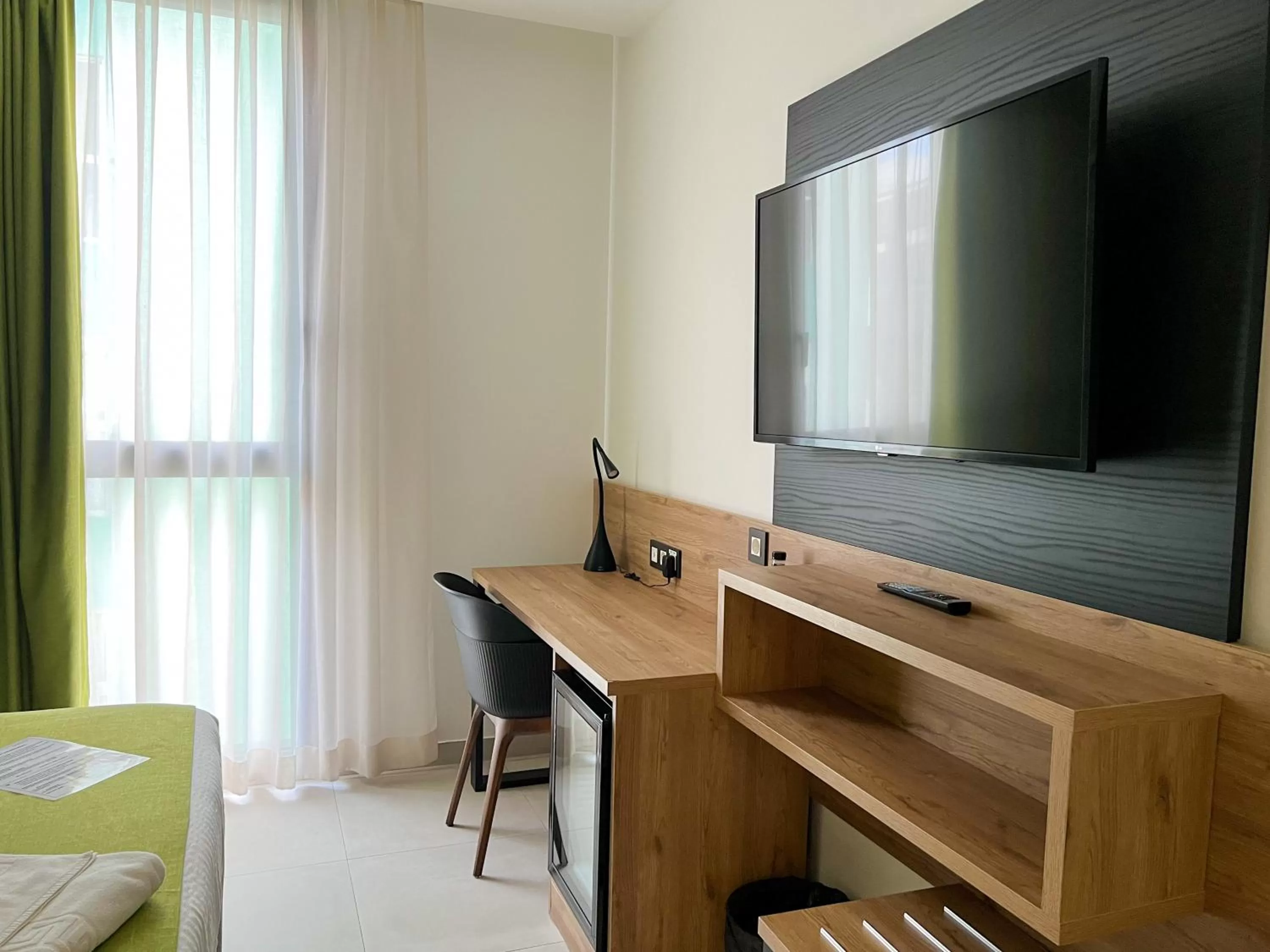 Photo of the whole room in Hotel MG Poniente