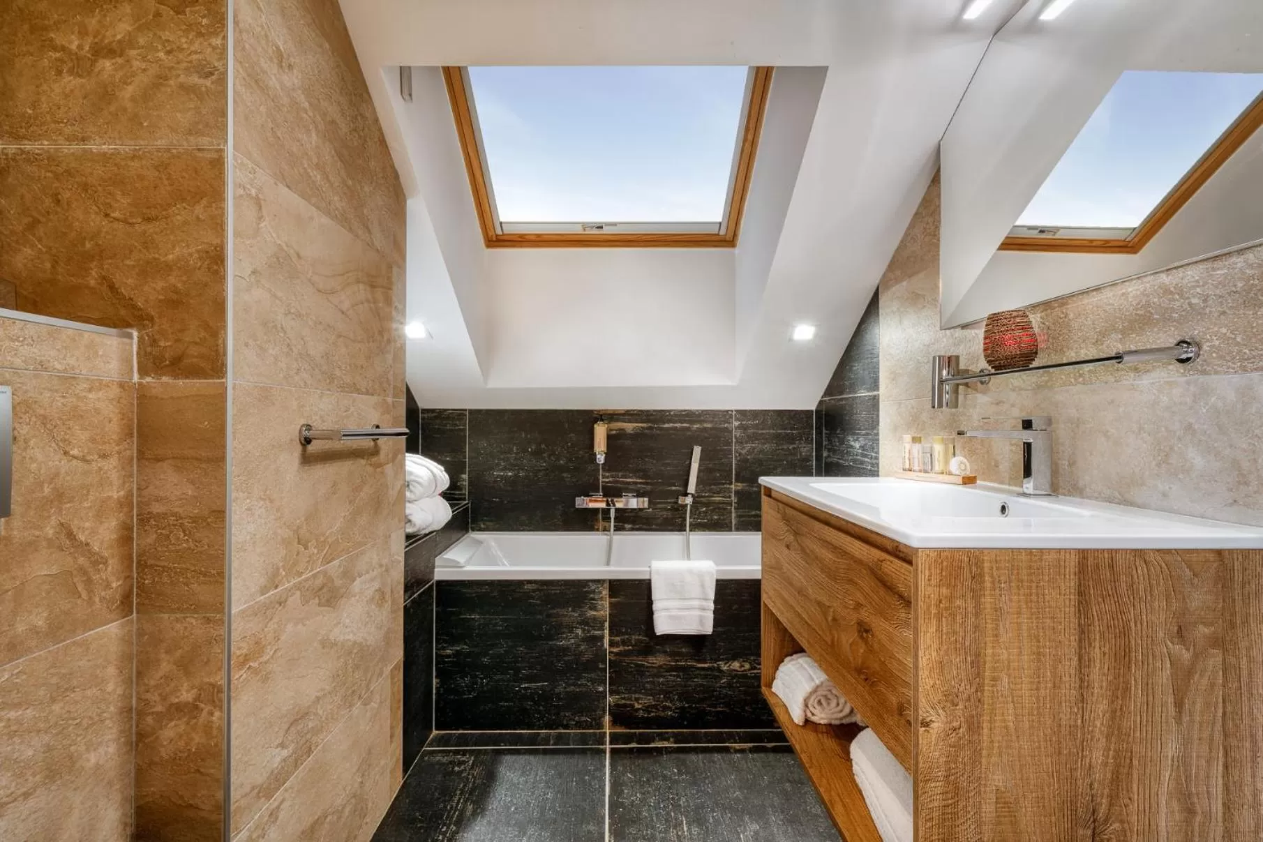 Bath in Hotel Le Tremplin