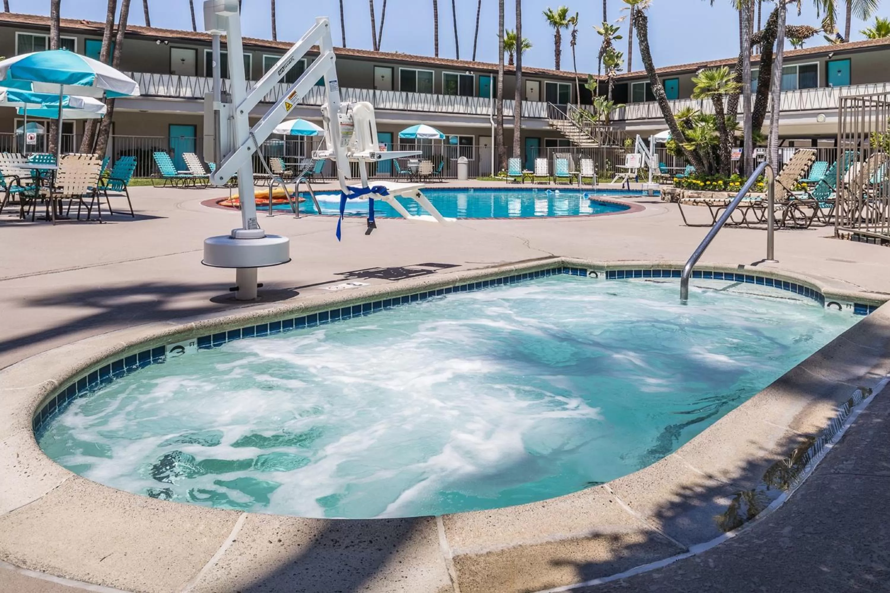 Swimming pool in Kings Inn