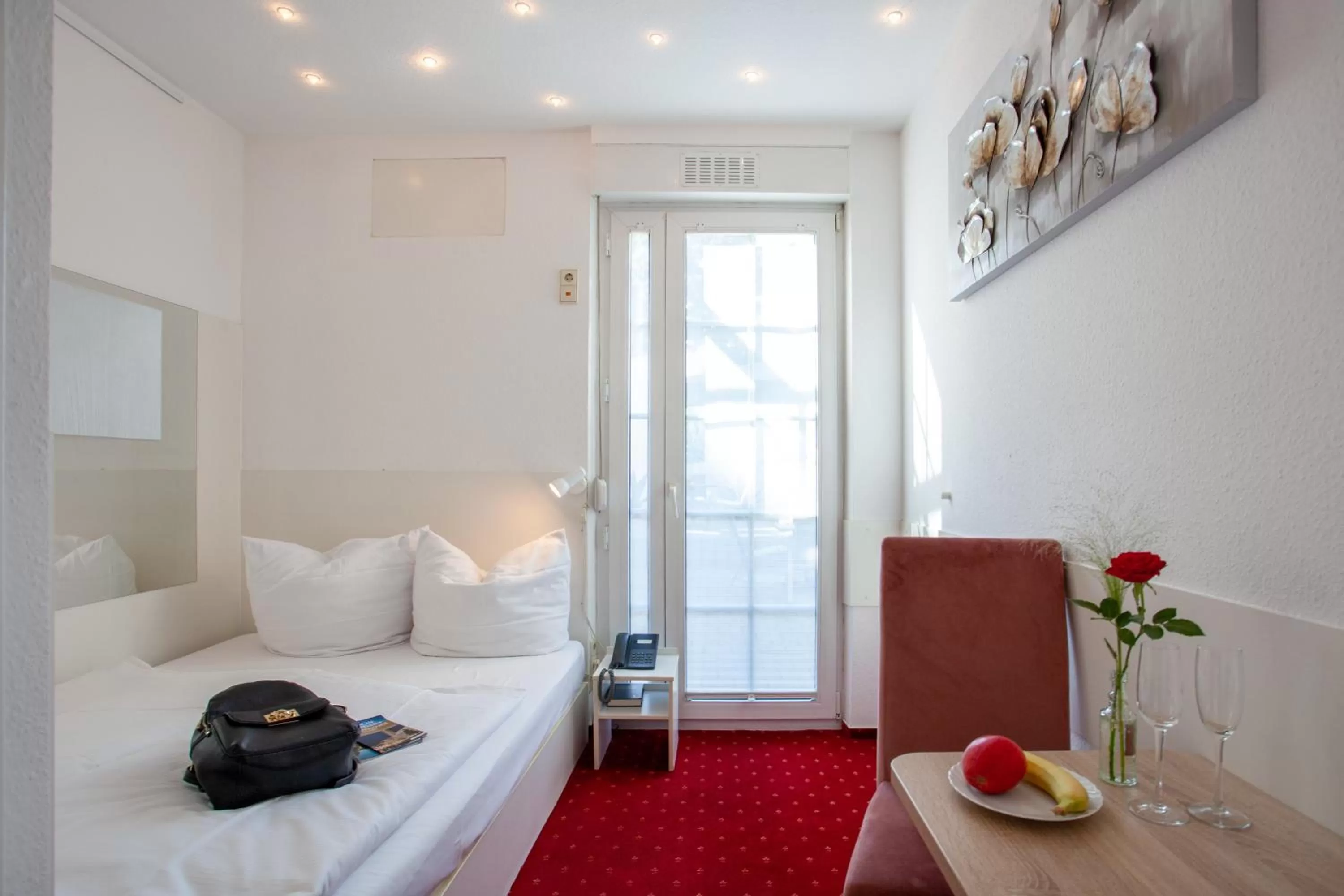 Photo of the whole room, Bed in Relax Hotel & SPA Stuttgart