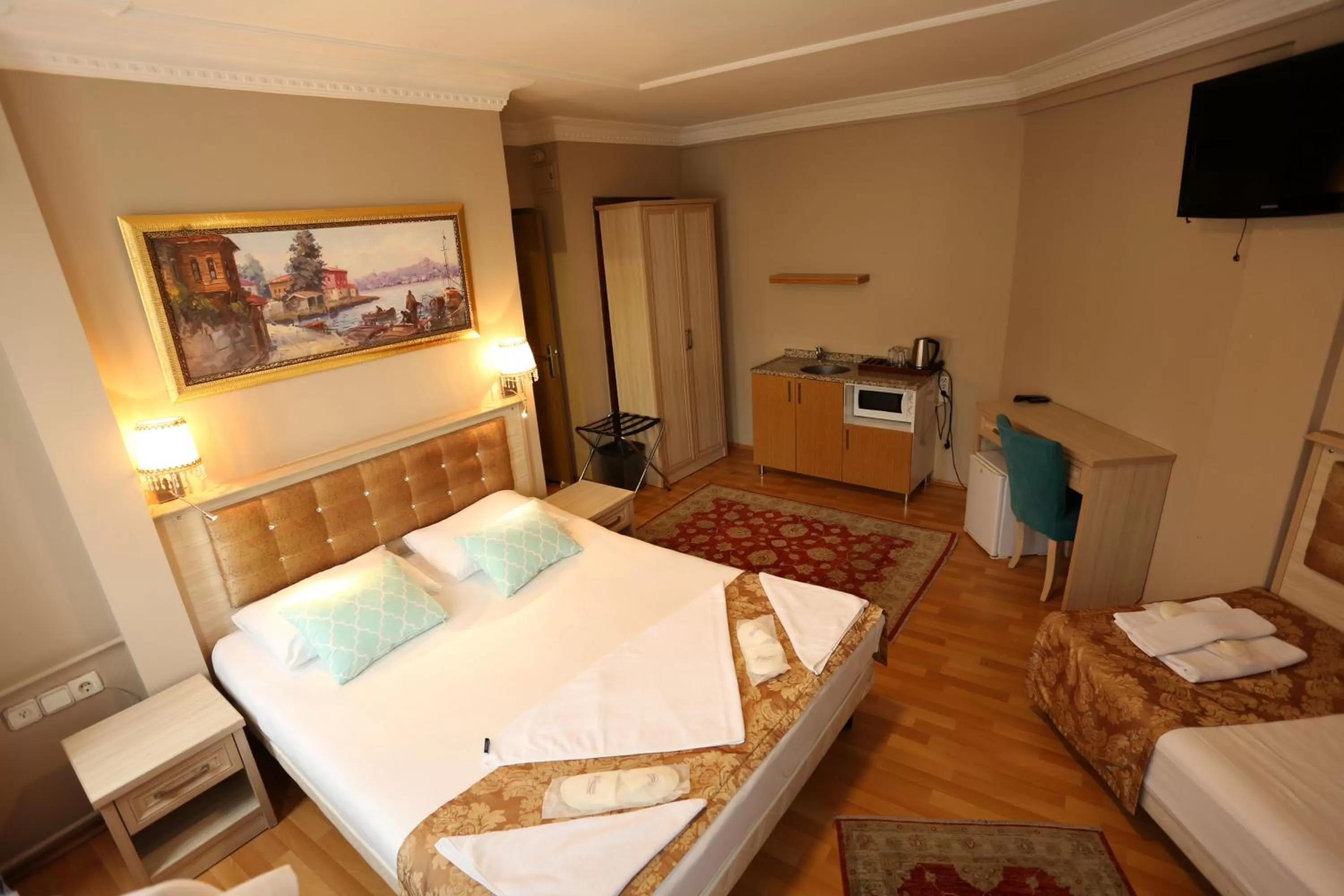 Two - Bedroom Family Suite in Hotel Tashkonak Istanbul