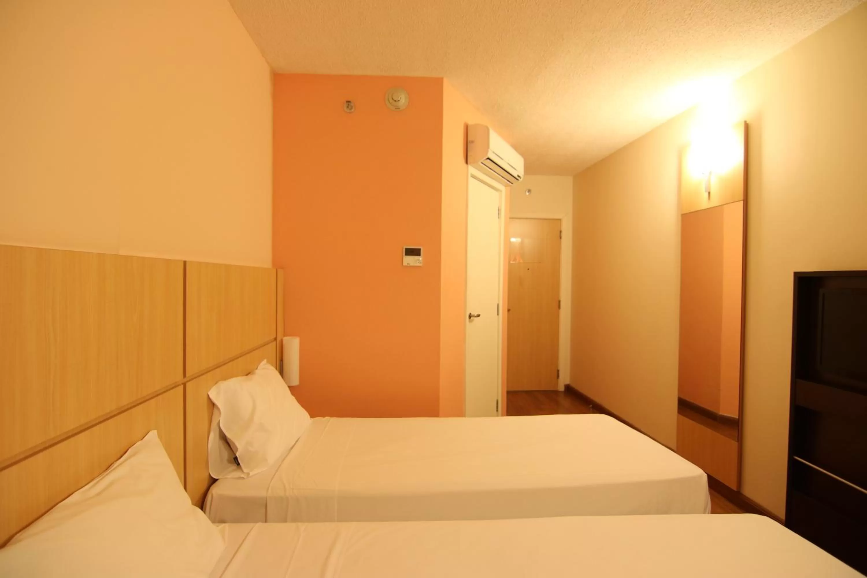 Bedroom, Bed in Samba Itaboraí