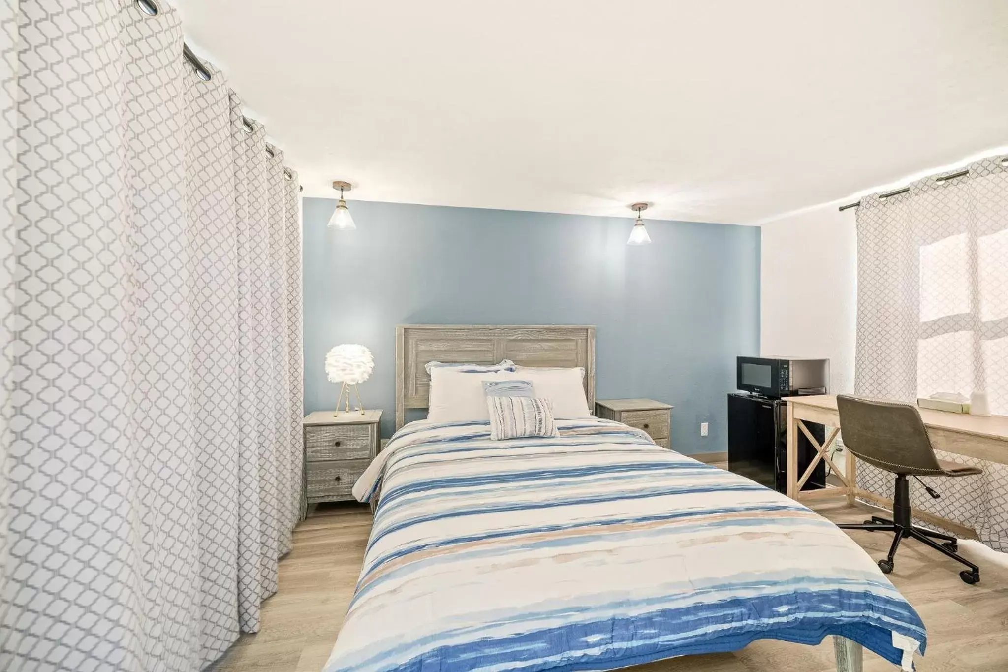 Standard Queen Room in Founder's Brook Motel and Suites Standard Queen Room in Founder's Brook Motel and Suites