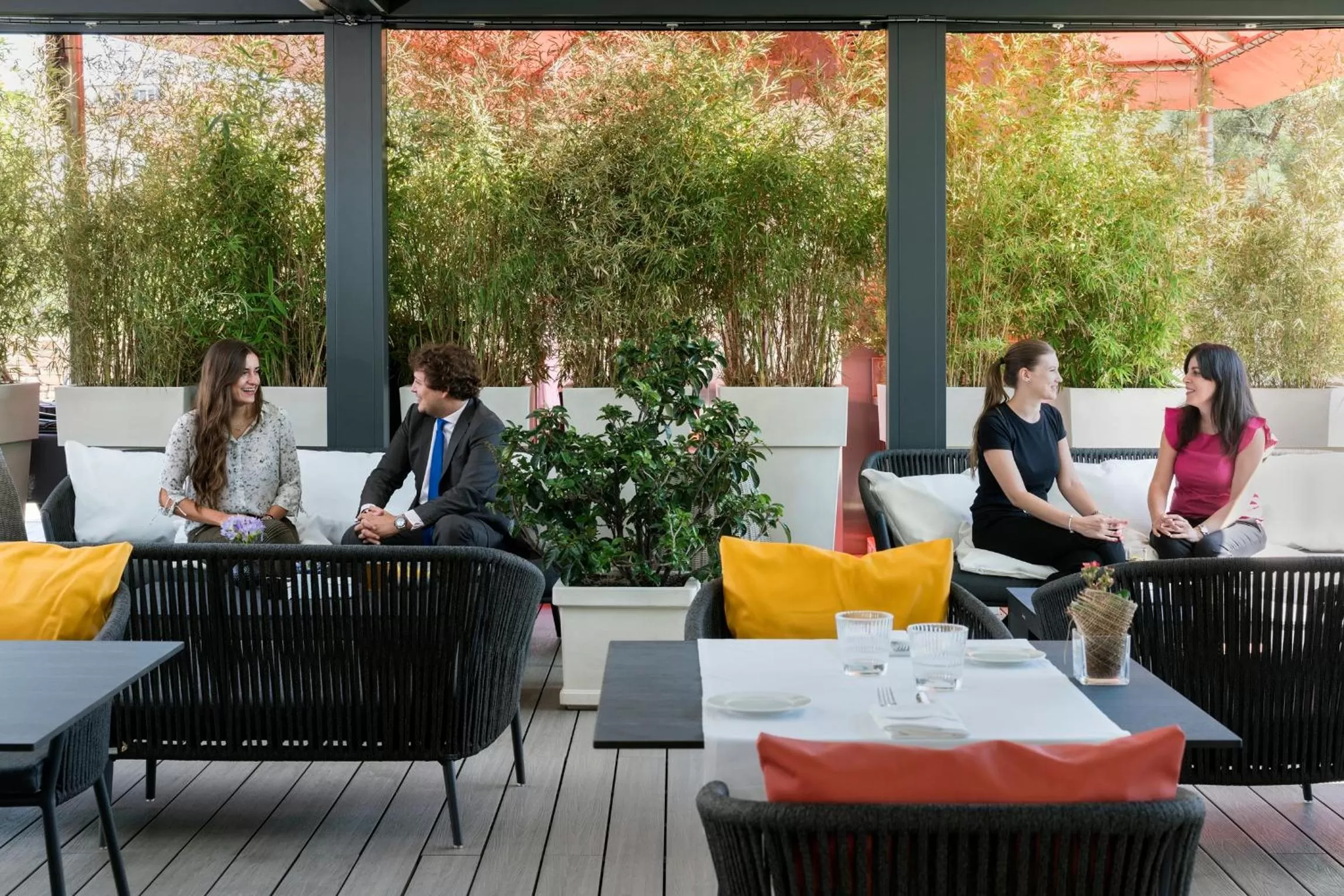 Food and drinks in Hotel Puerta America