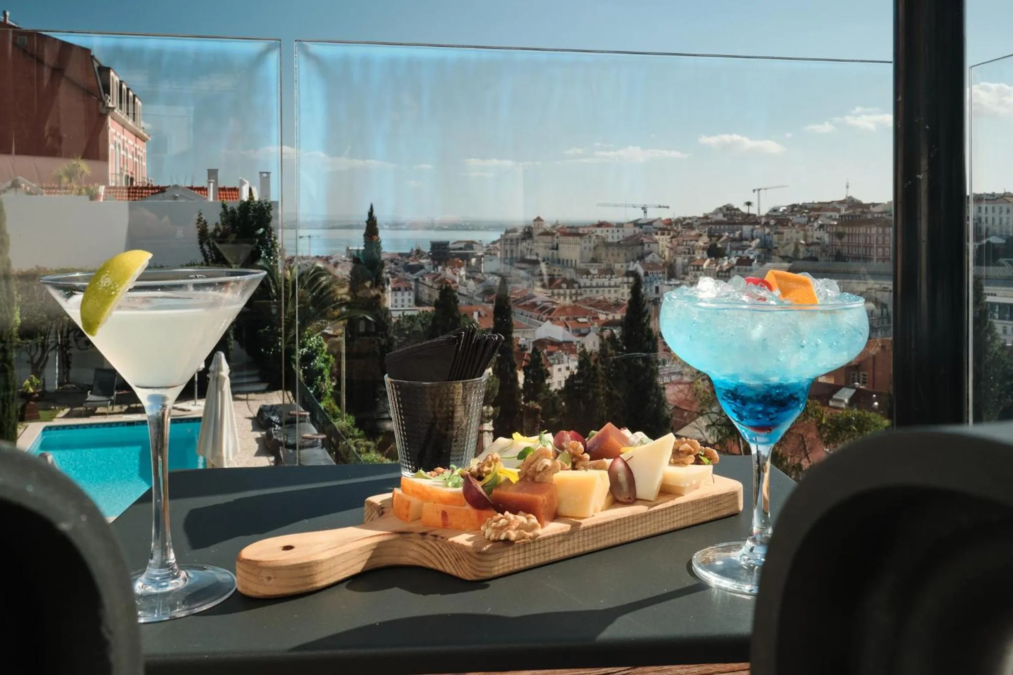 Restaurant/places to eat in Torel Palace Lisbon