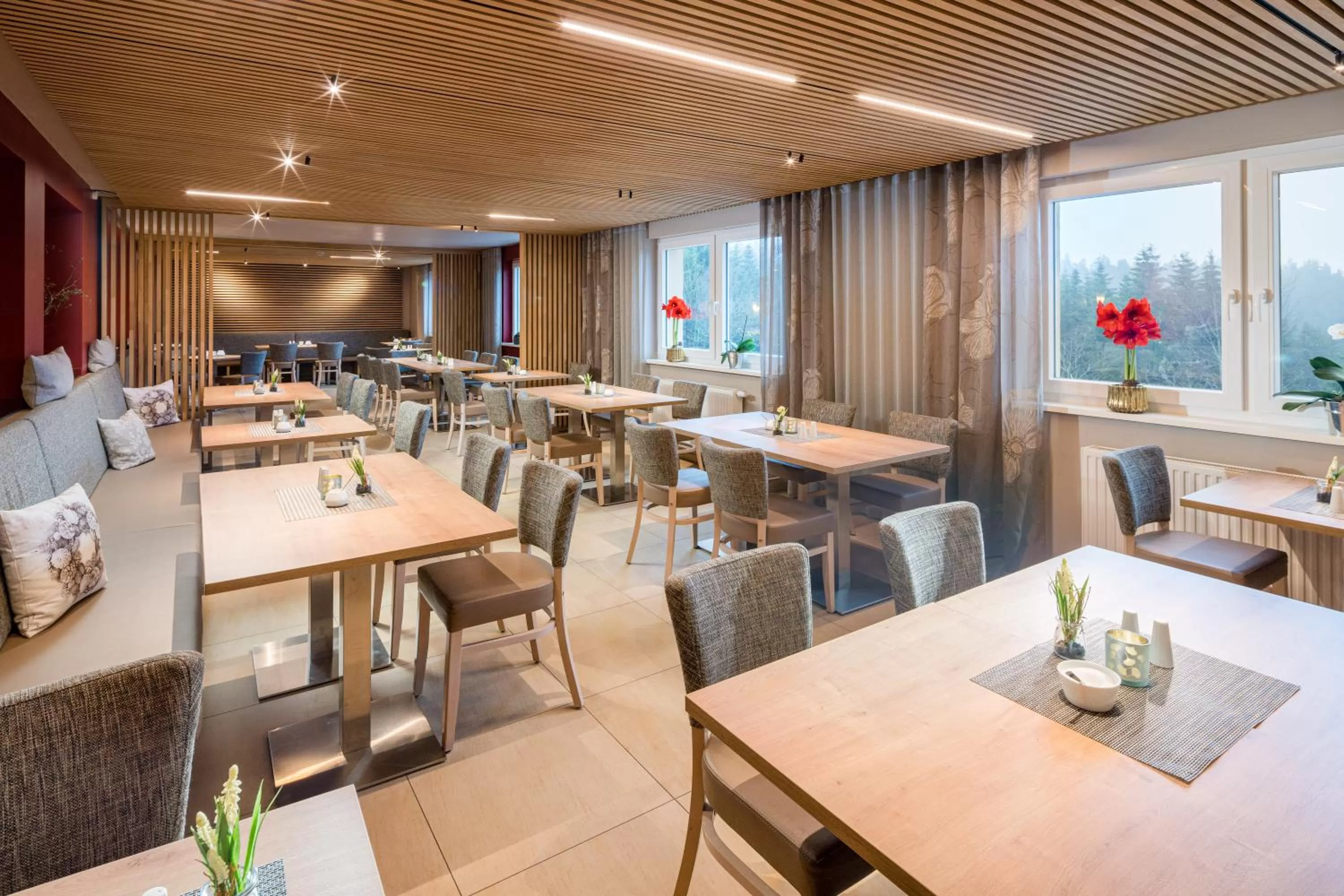 Restaurant/Places to Eat in Hotel & Pension Traumblick