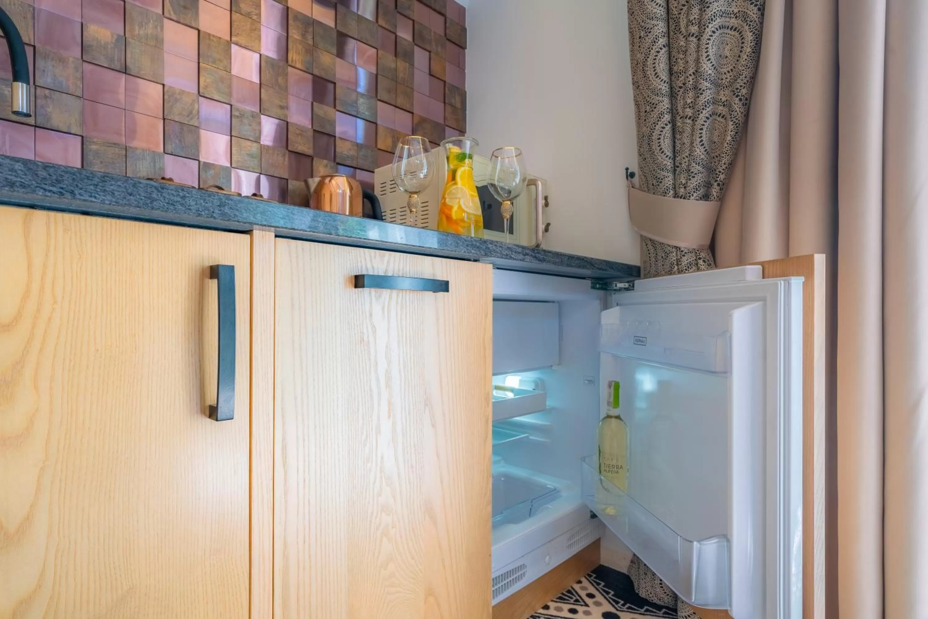 Kitchen or kitchenette, Bathroom in Serce Tatr Residence Zakopane - blisko Krupówek