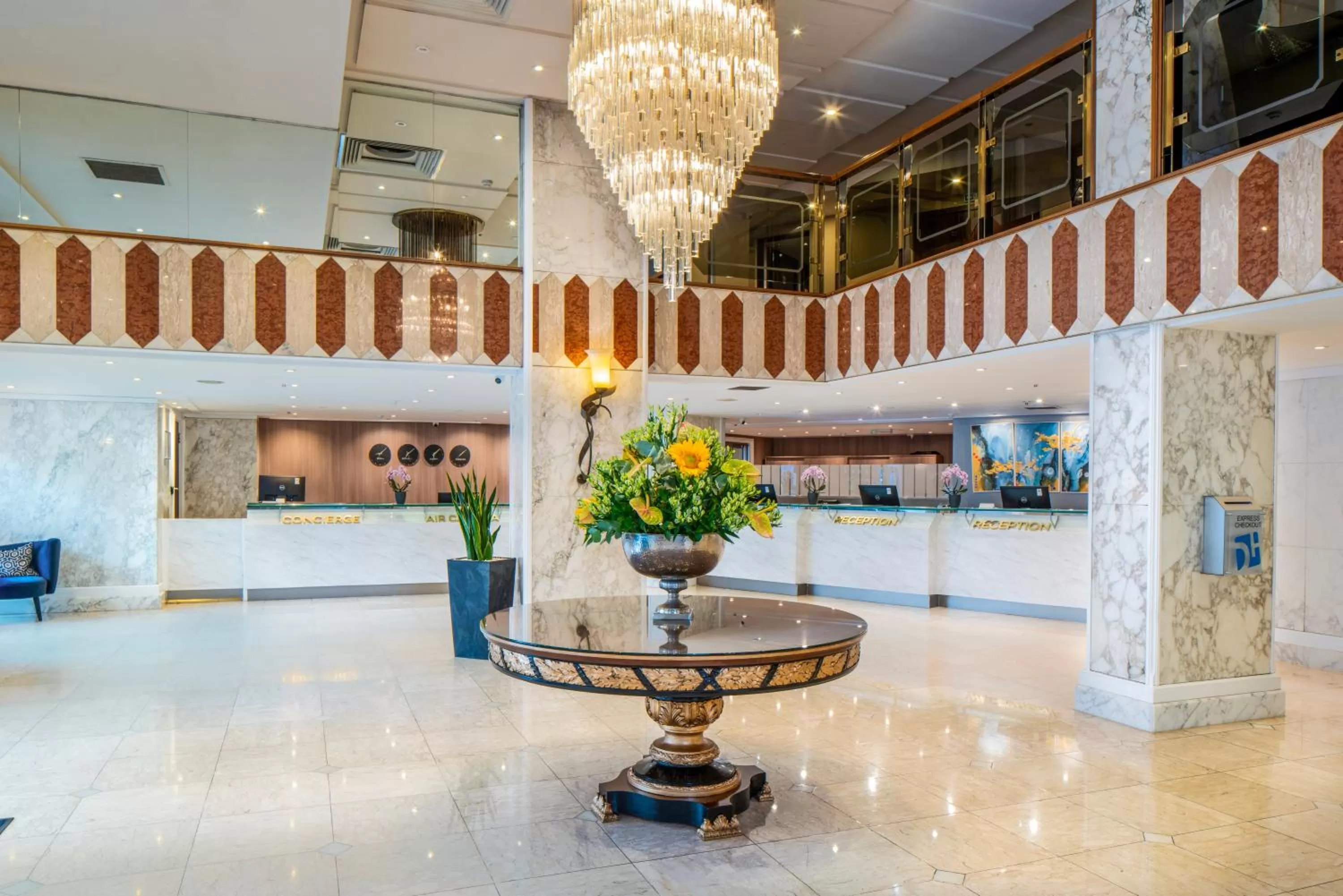 Lobby or reception in Danubius Hotel Regents Park
