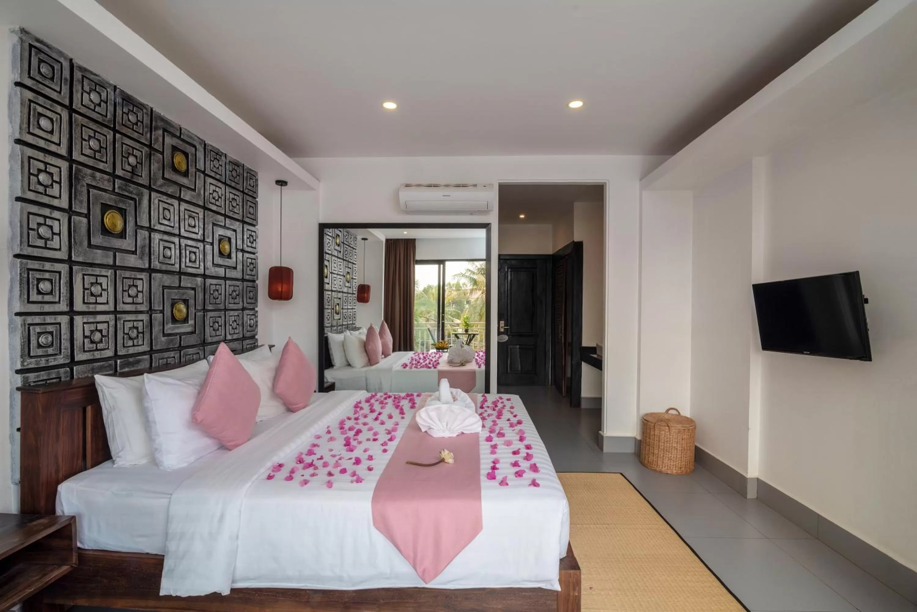 Photo of the whole room in Ladear Privilege Rooms