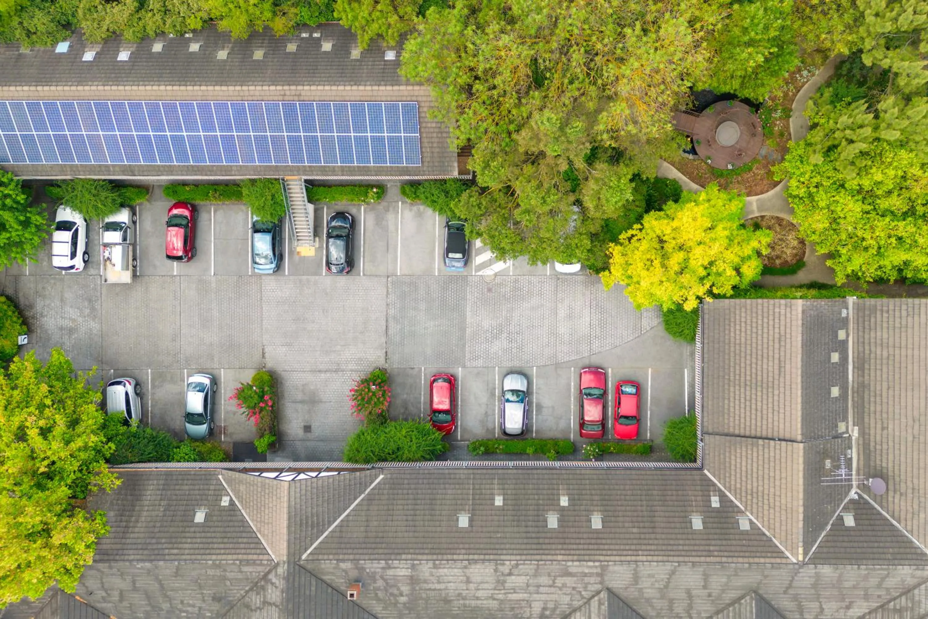Property building in Elizabethan Lodge