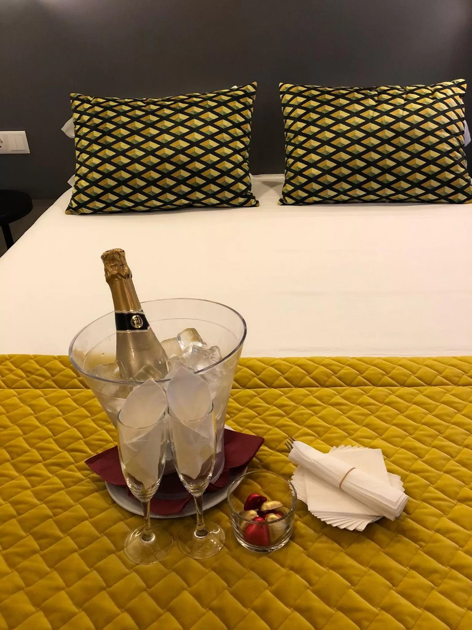 Double room with Hot Tub Romantic Package in America Diamonds Hotel