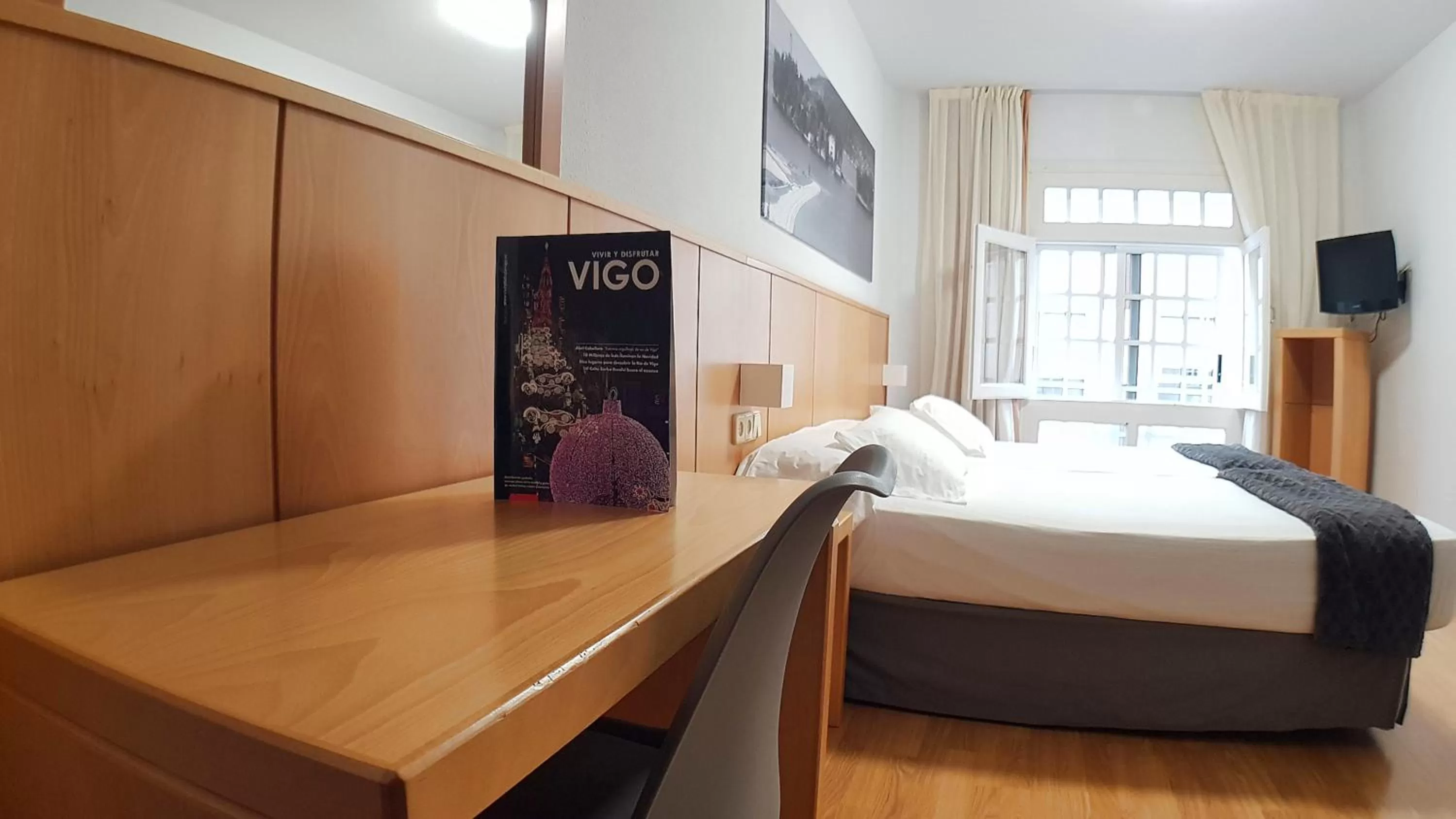 Bed in Hotel del Mar Vigo