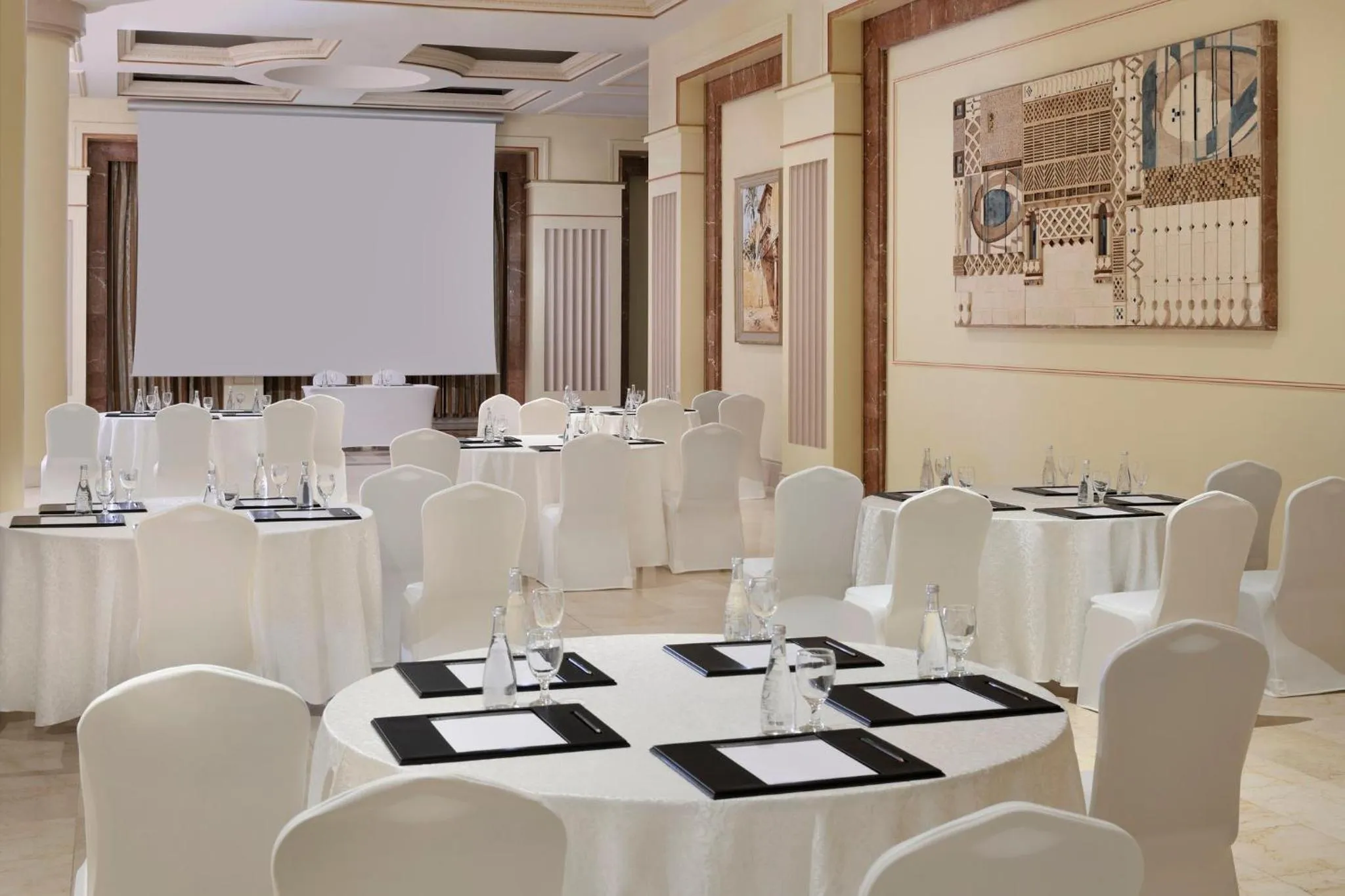 Meeting/conference room in InterContinental Dar Al Iman Madinah by IHG