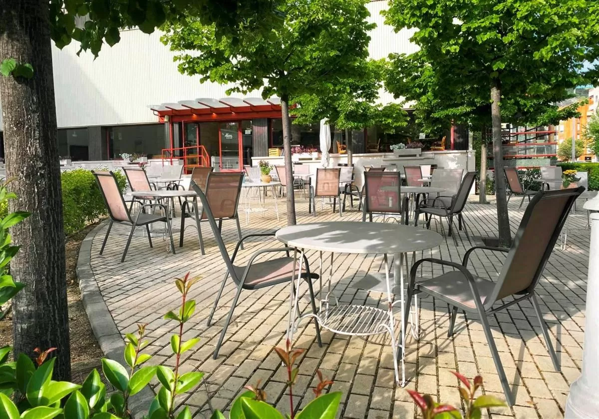 Restaurant/places to eat in Hotel Torremangana