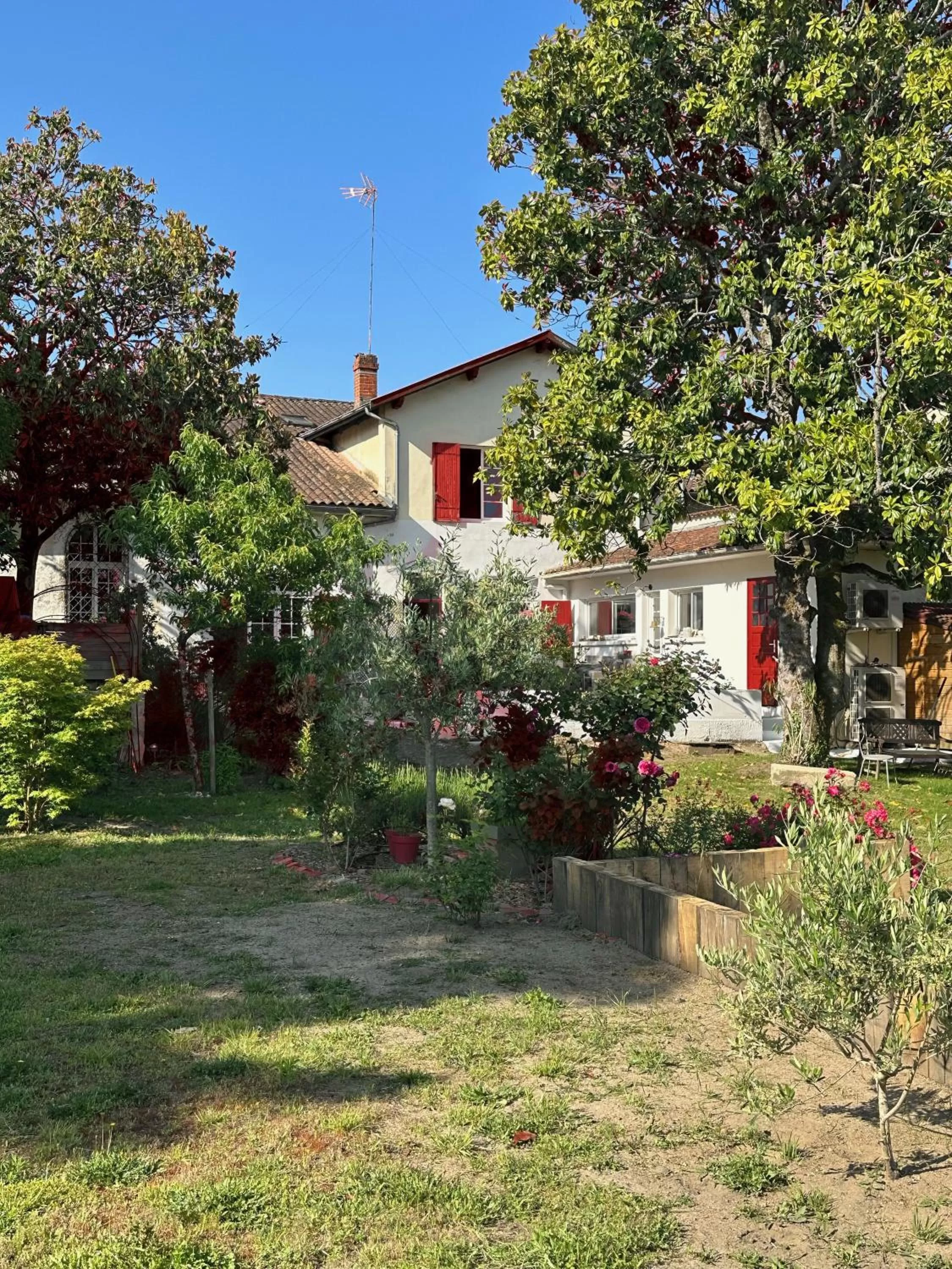 Property building in La Maison Florence