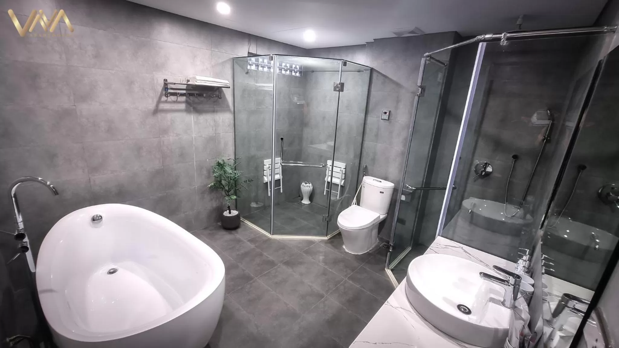 Bathroom in VNAHOMES APARTHOTEL