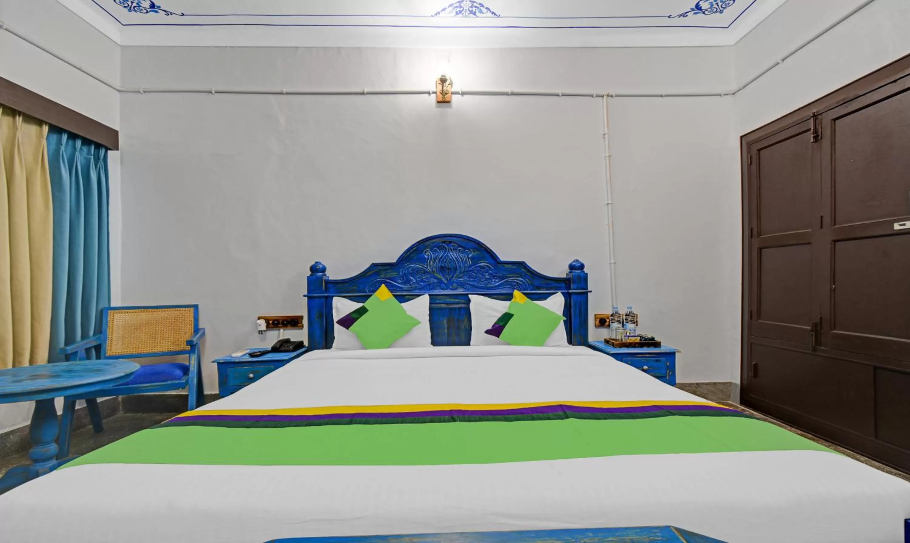 Bed in Treebo The Regal House, Near Fateh Sagar Lake