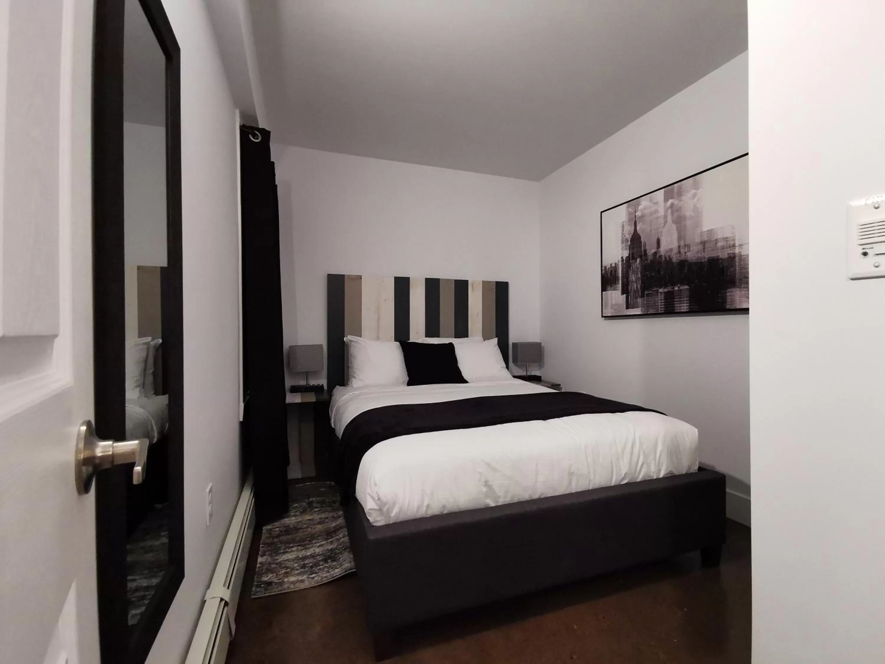 Bed in Cameo Hotel and Suites