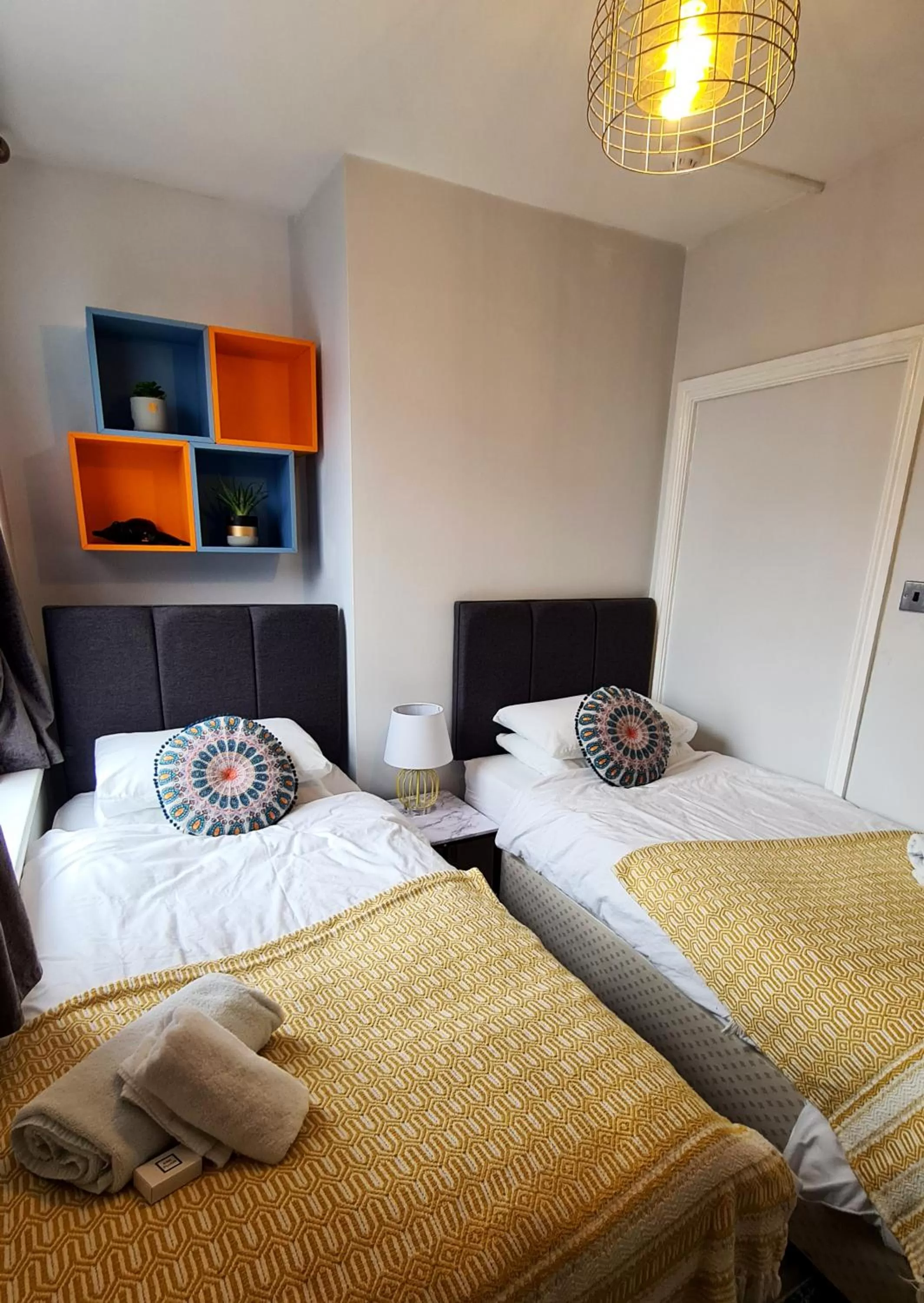 Bedroom in The Albert Hotel