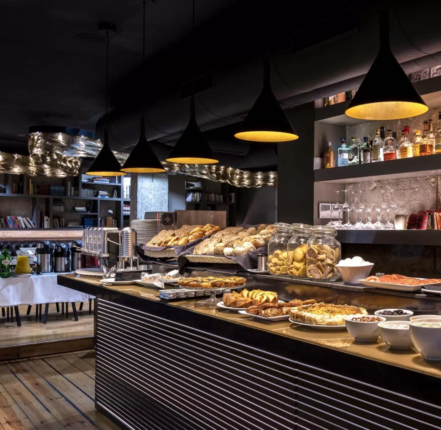 Food and drinks in 9Hotel Mercy