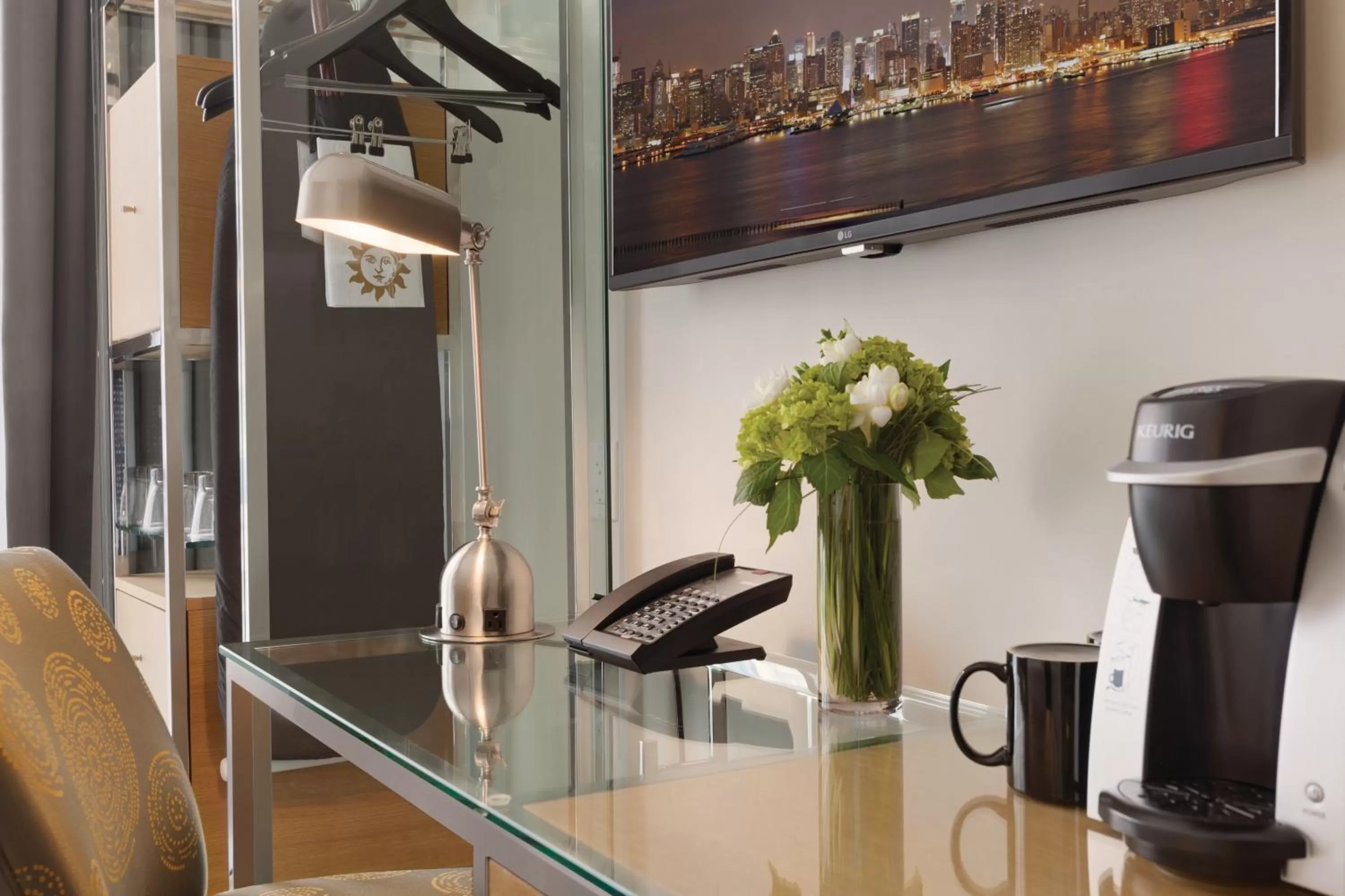 Decorative detail in Executive Hotel Le Soleil New York