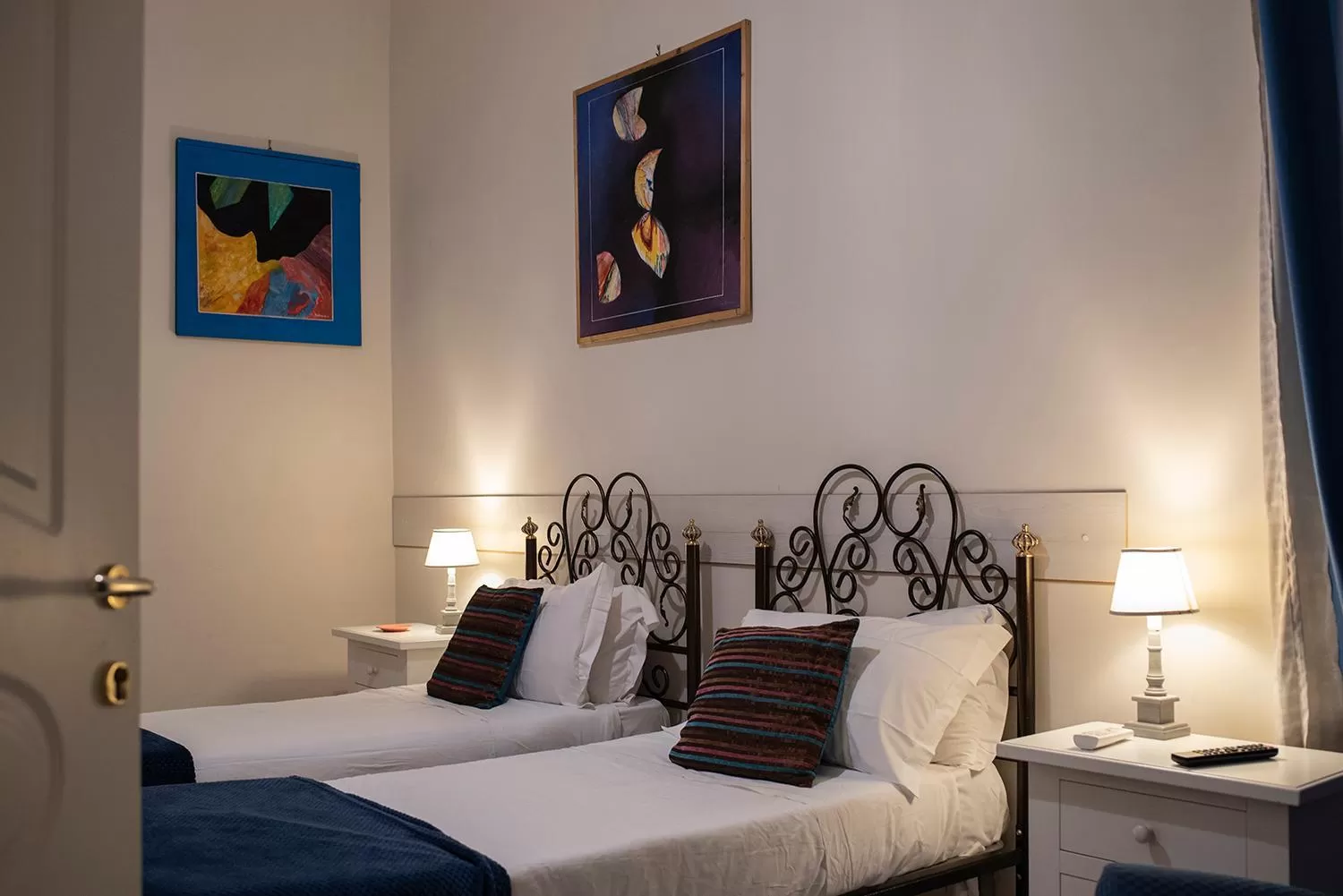 Bedroom, Bed in Domus Borbonica