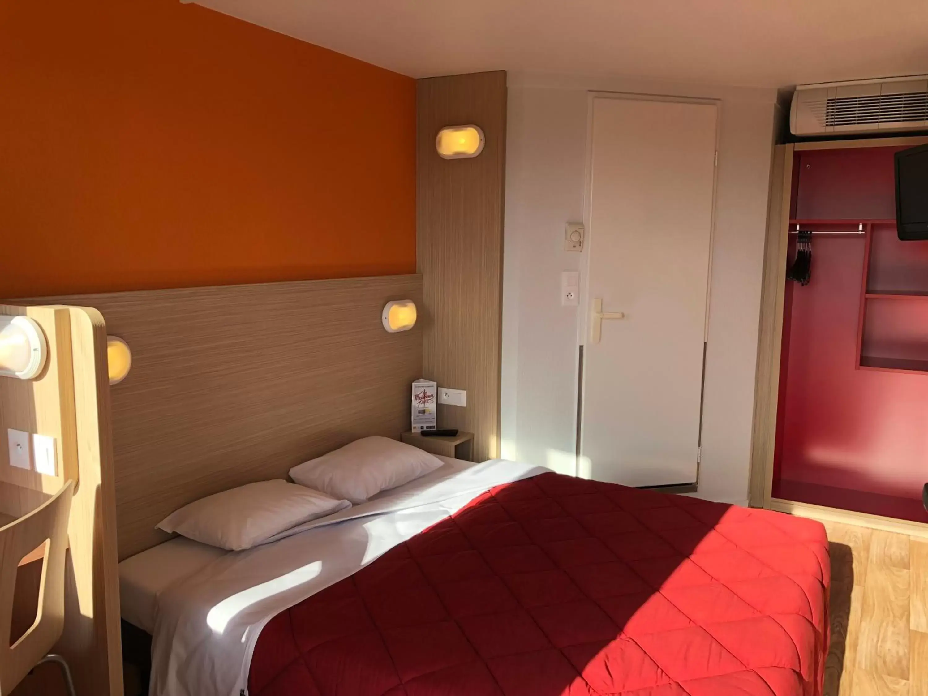 Double Room in Premiere Classe Perpignan Sud Double Room in Premiere Classe Perpignan Sud
