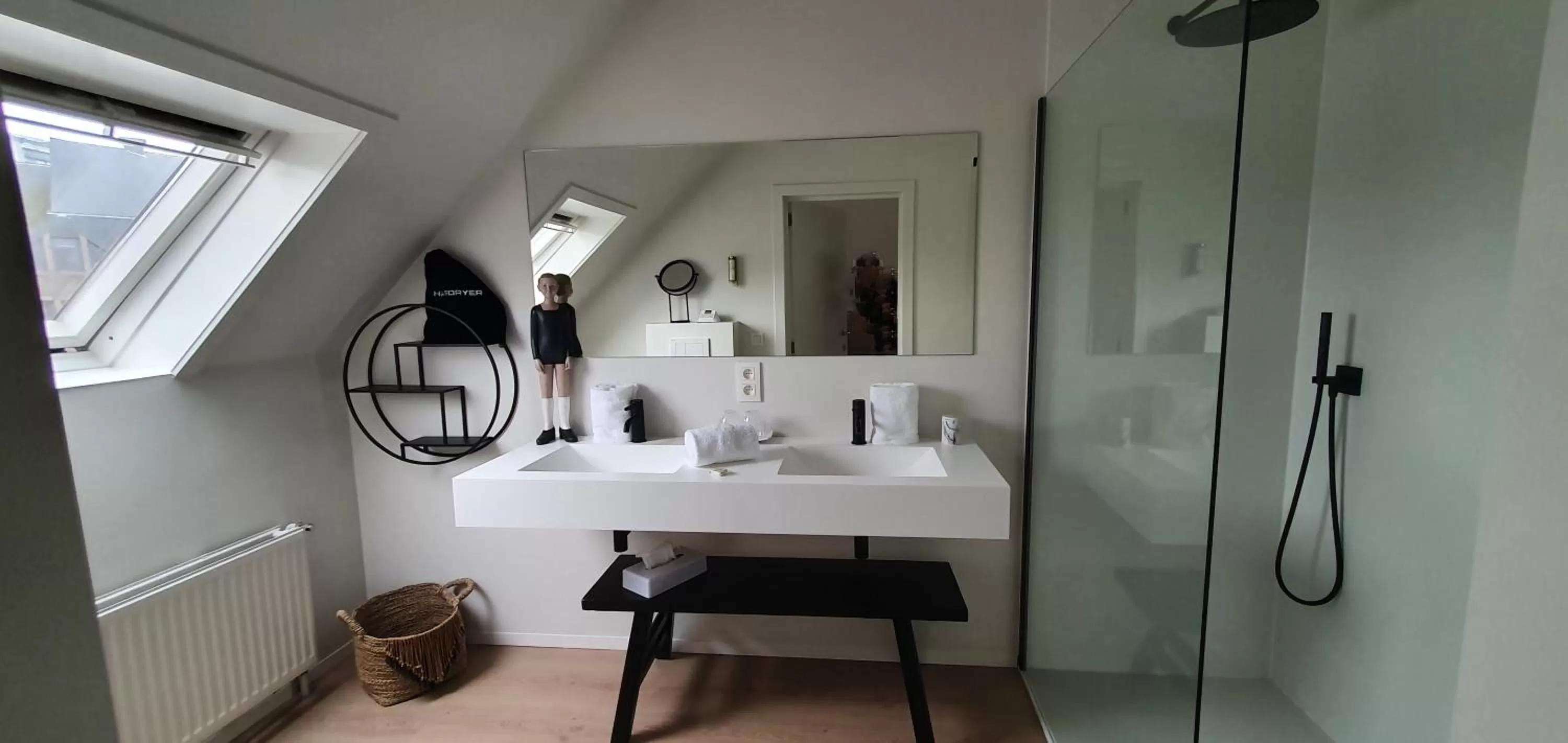 Bathroom in Hotel du Bassin