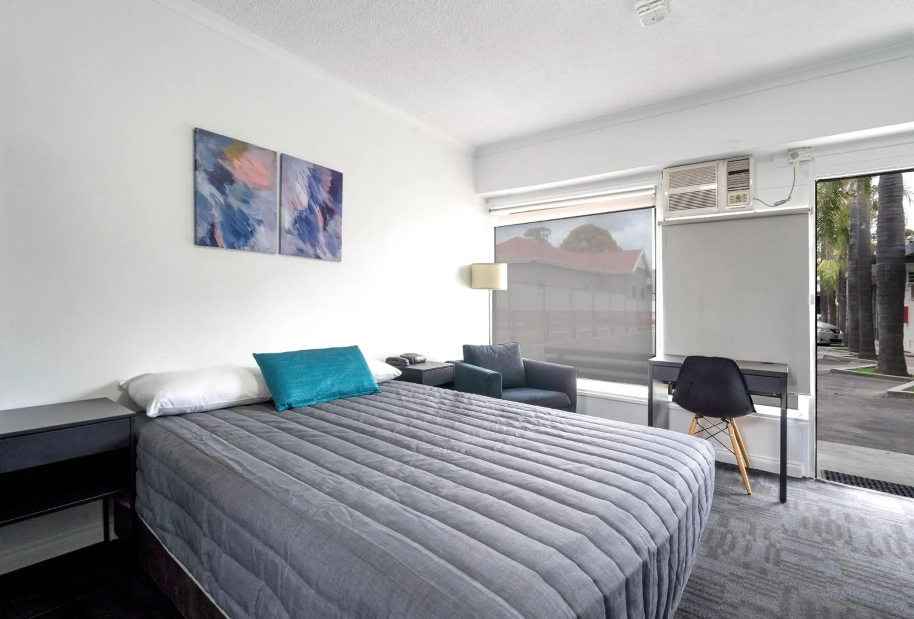 Double Room in City West Motel Double Room in City West Motel