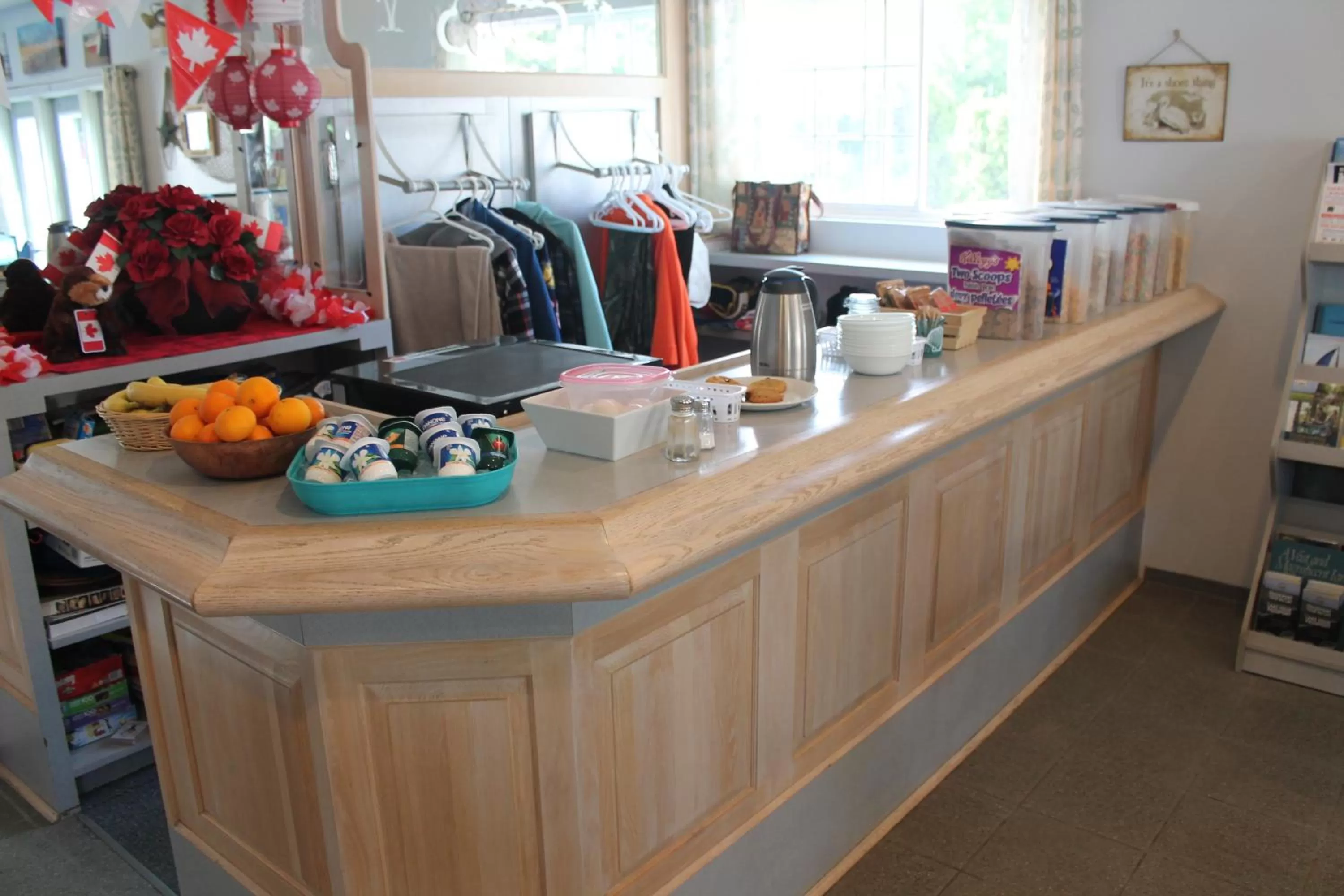 Continental breakfast in Leisure Inn