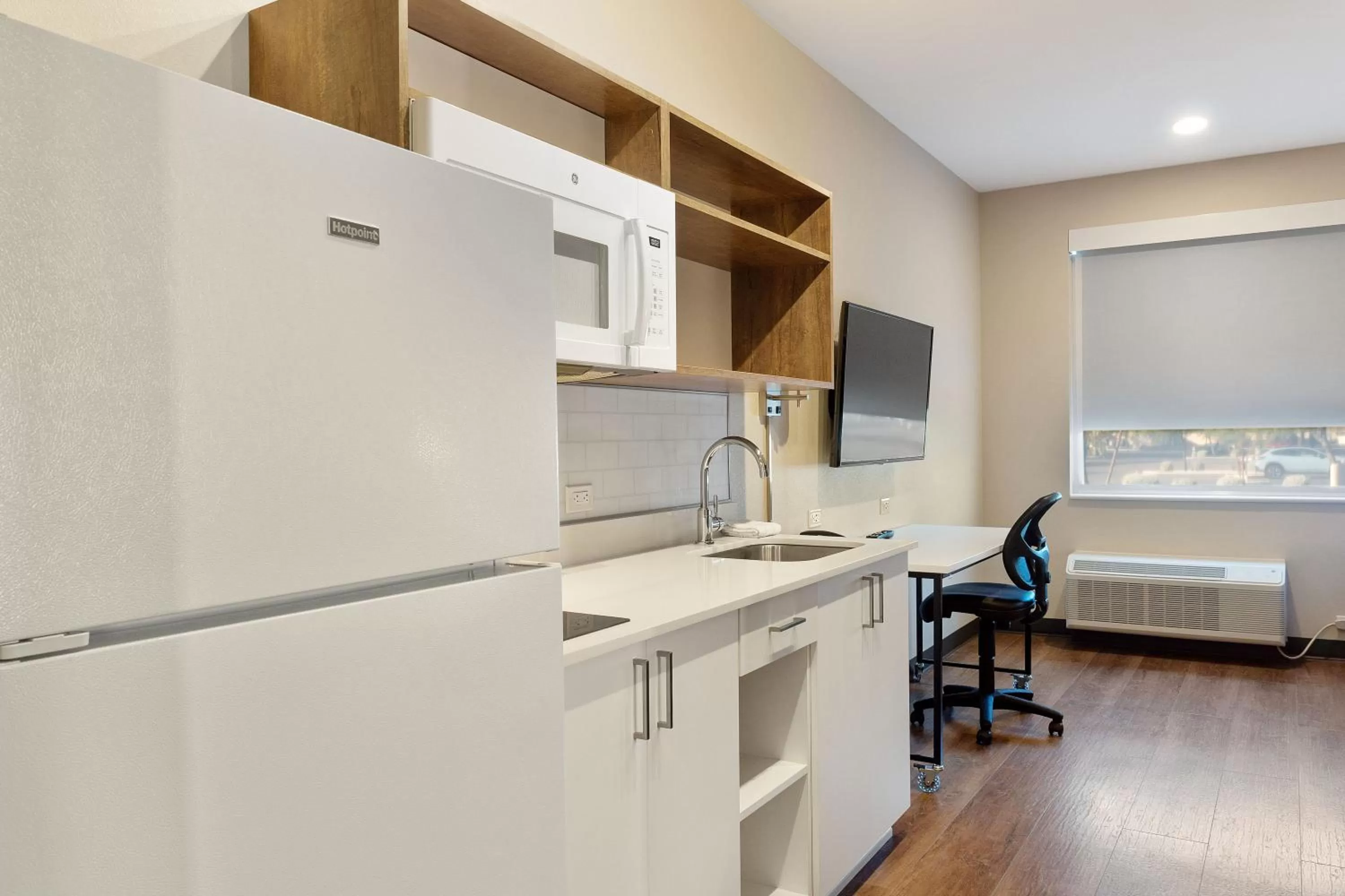 Kitchen or kitchenette in Extended Stay America Premier Suites - Phoenix - Chandler - Downtown