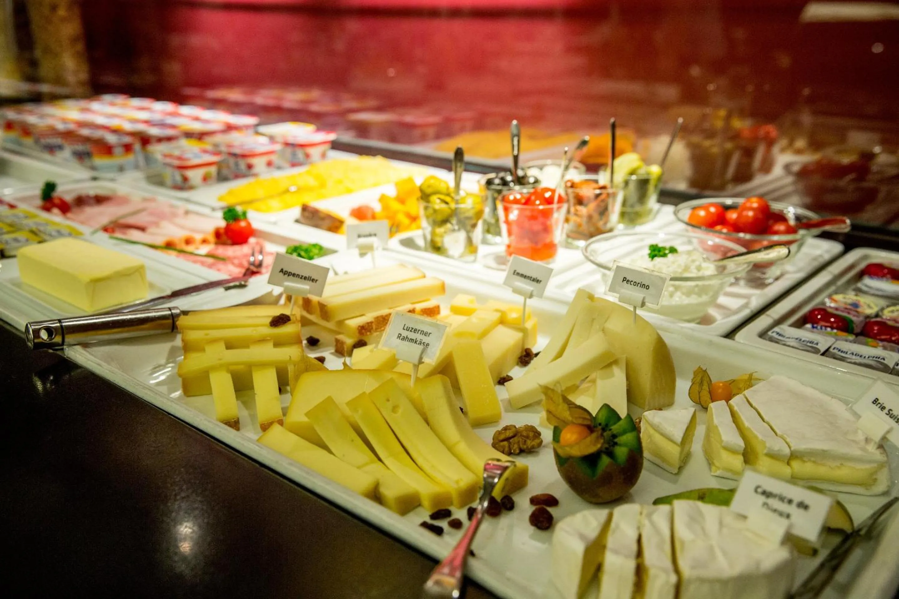 Food and drinks in Dasbreitehotel am Rhein