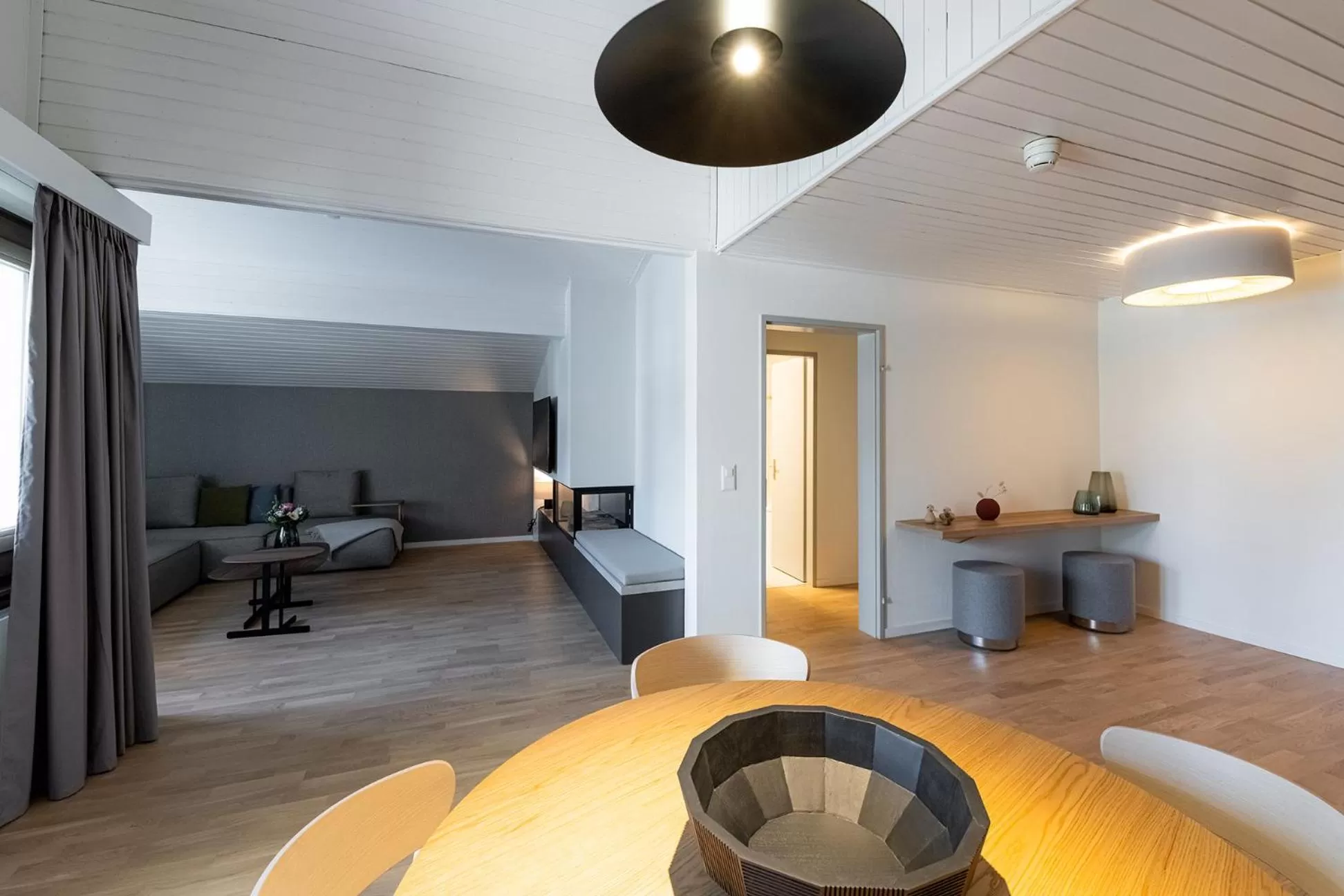 Living room in Victoria Hotel & Residence