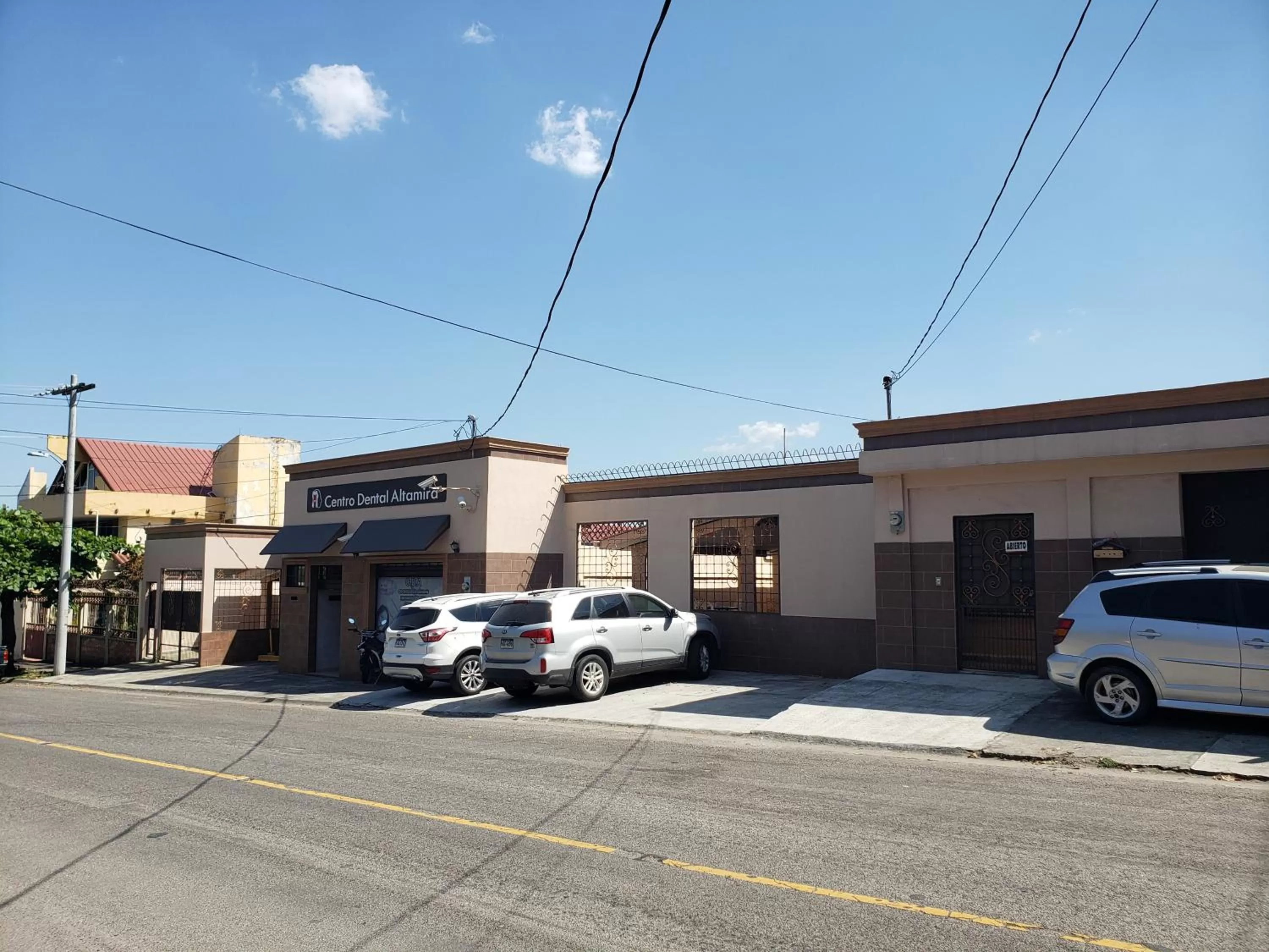 Day, Property Building in Casa Altamira