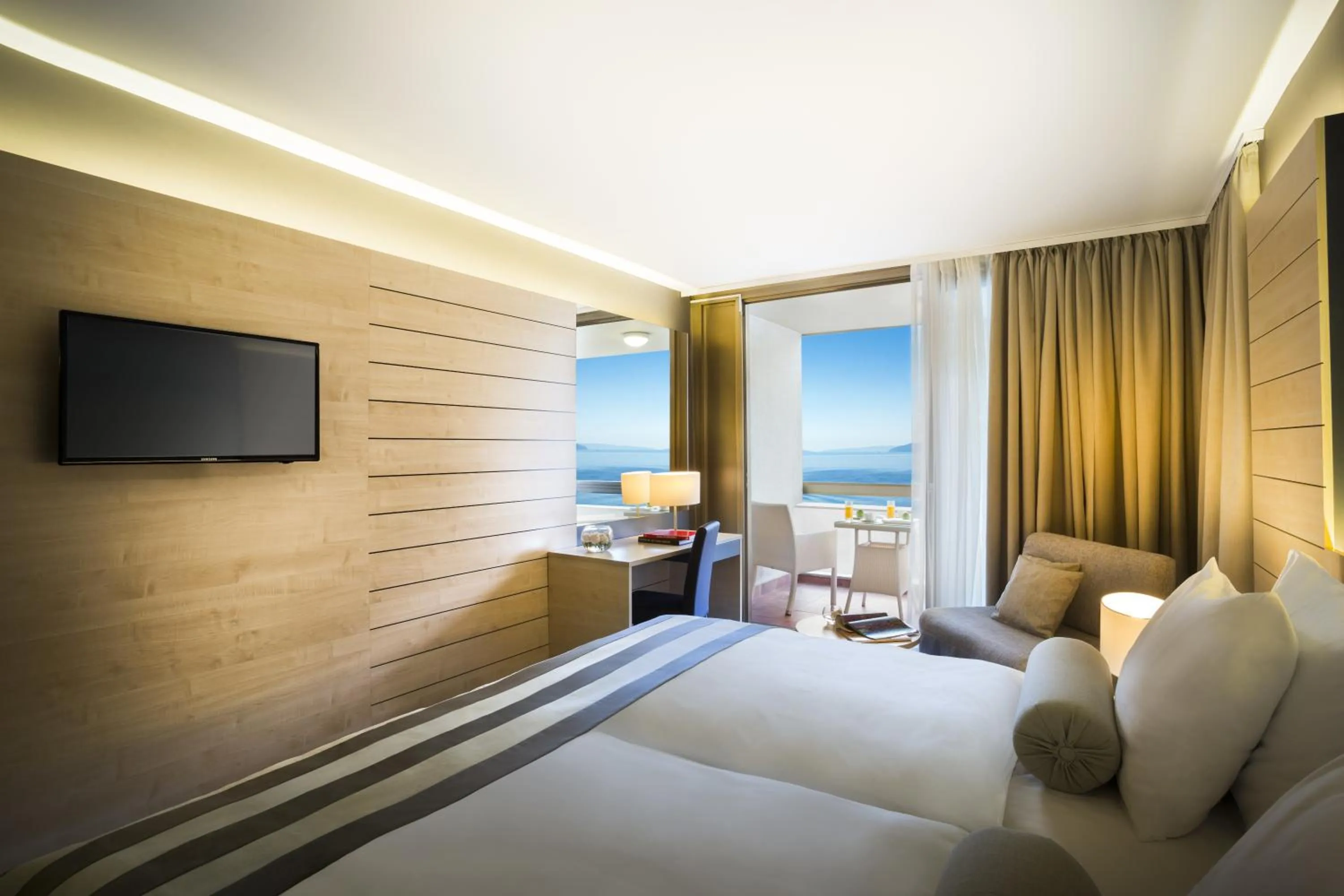 Bedroom, Bed in Hotel Excelsior - by Liburnia Hotels & Villas