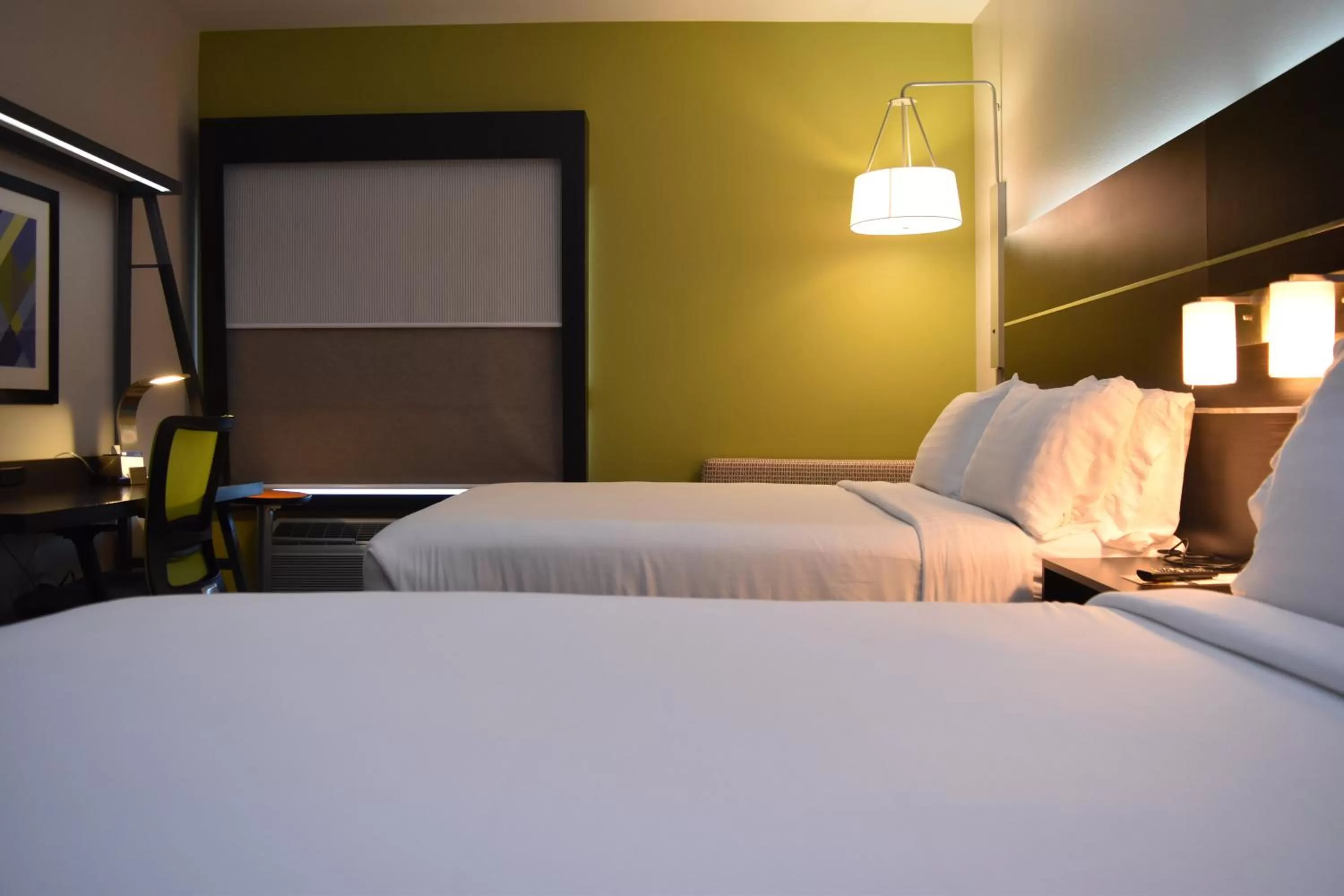 Photo of the whole room, Bed in Holiday Inn Express Venice by IHG