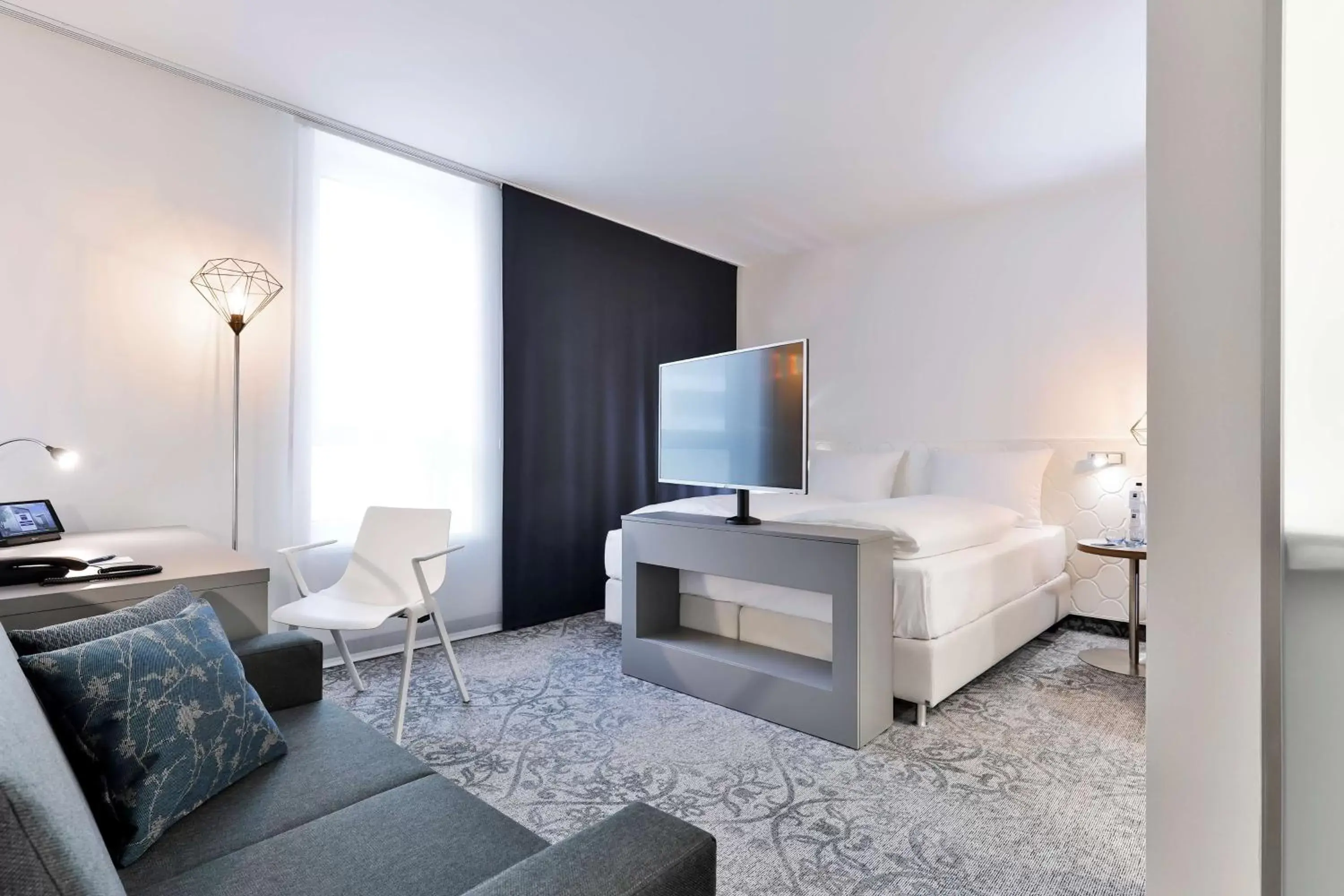 Deluxe room - wheelchair accessible in Dorint Hotel Düren Deluxe room - wheelchair accessible in Dorint Hotel Düren