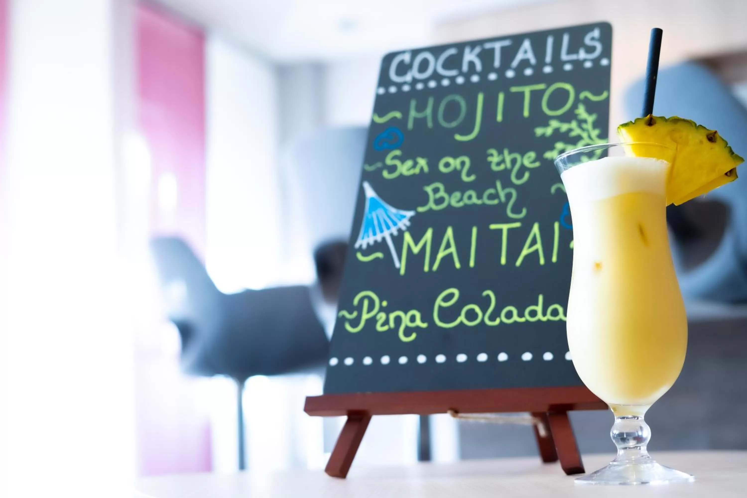 Lounge or bar in Taste Hotel Hockenheim